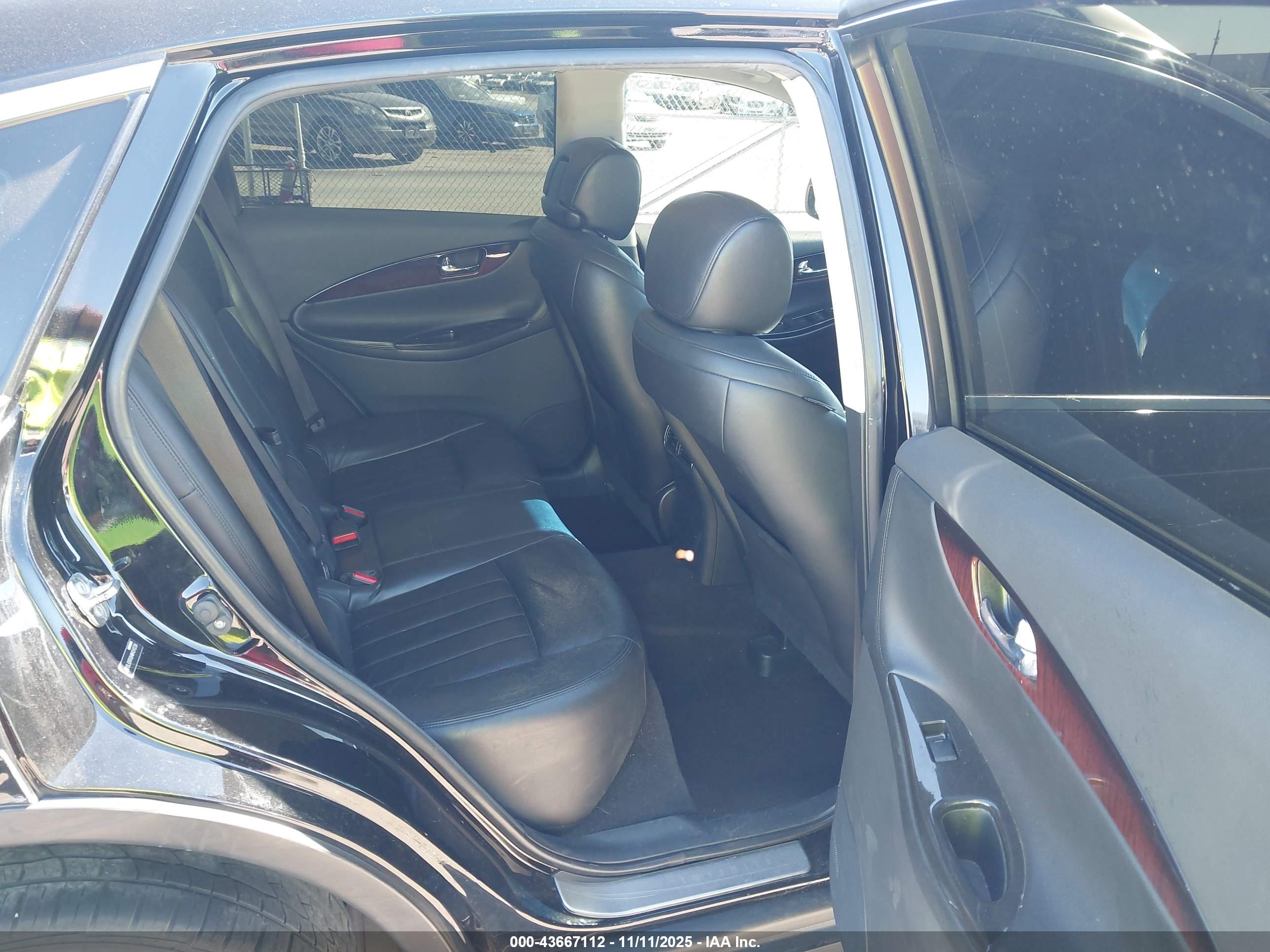 INFINITI QX50 image 8