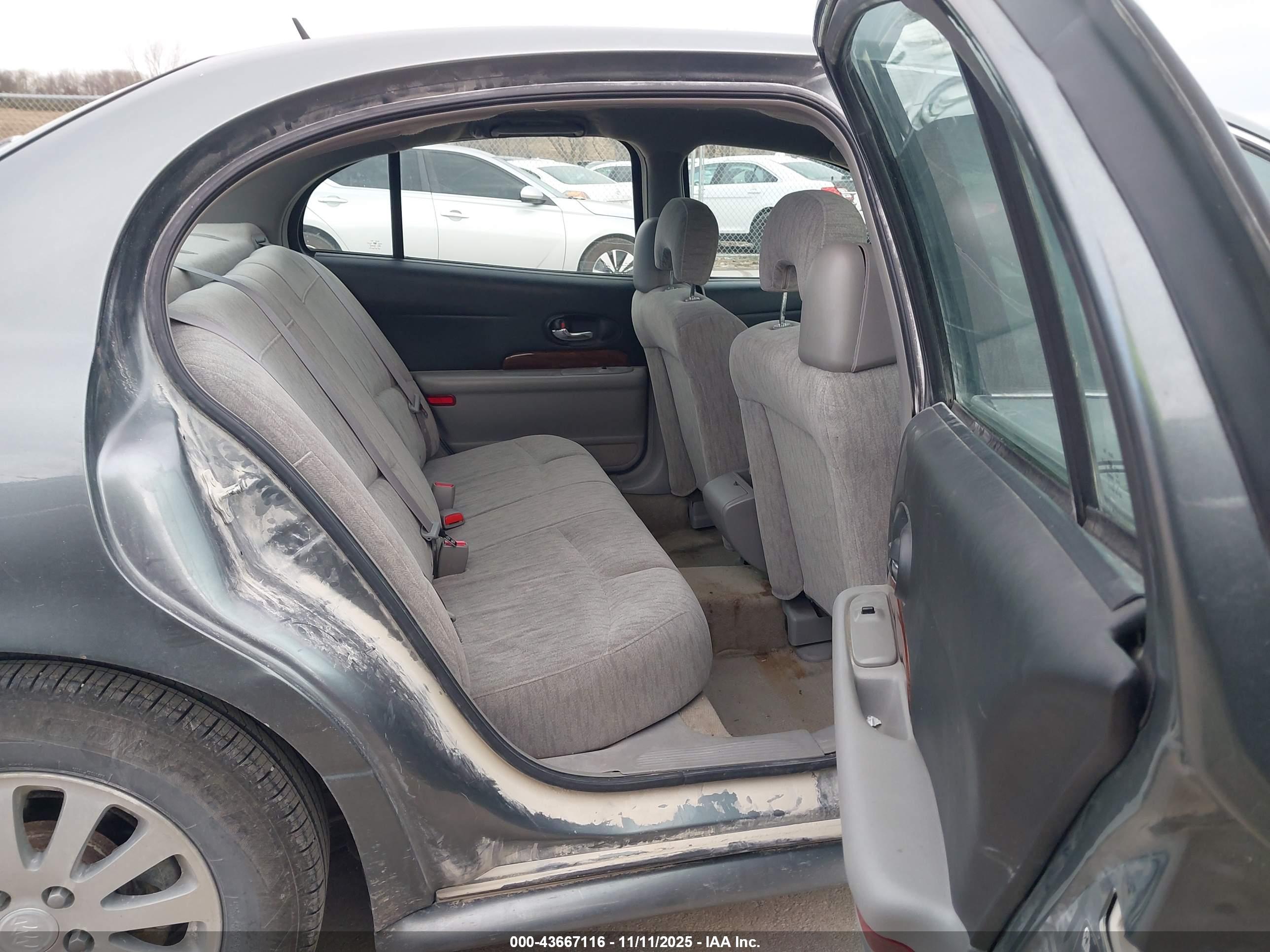 BUICK LESABRE image 8