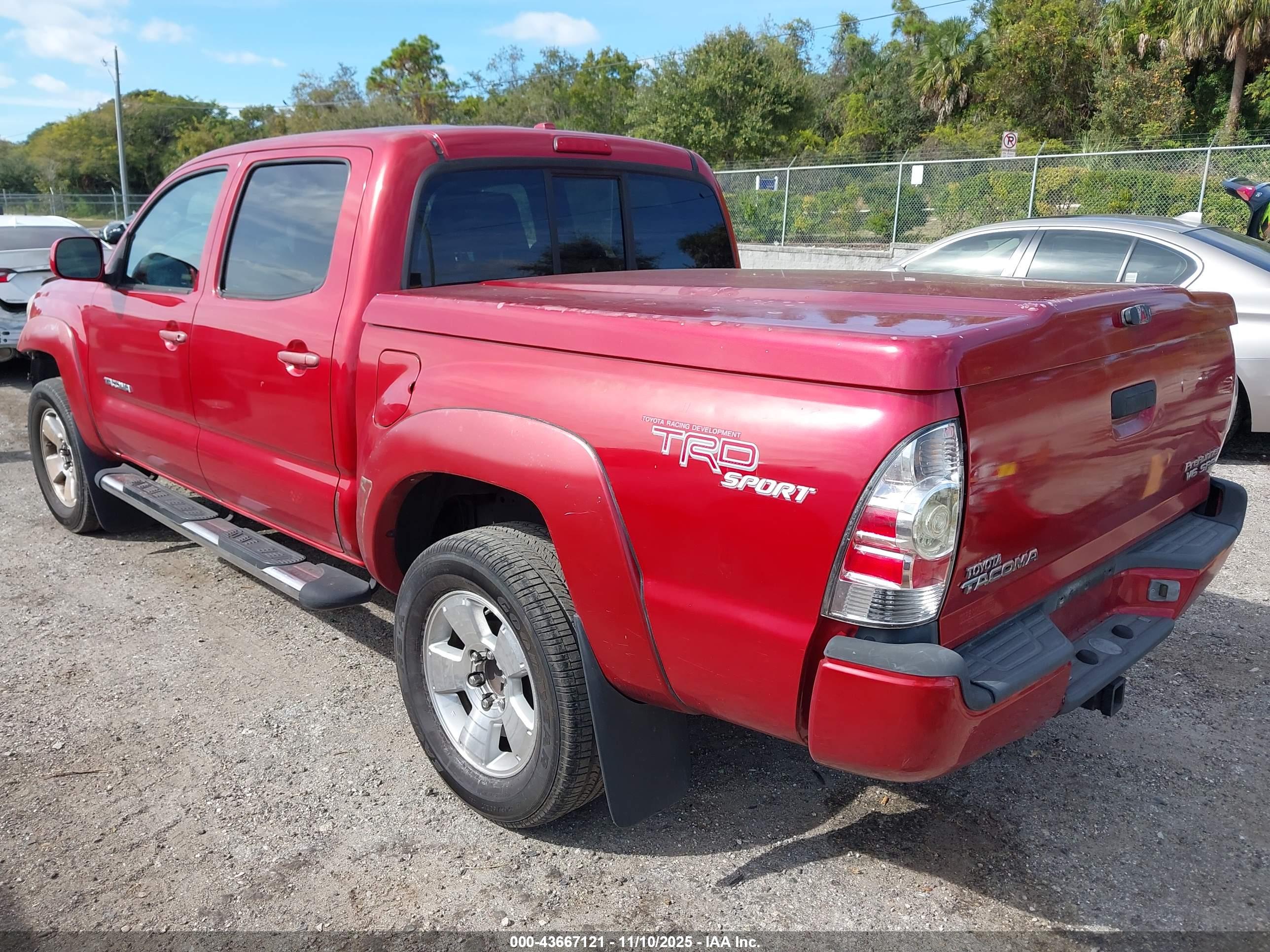 TOYOTA TACOMA image 3