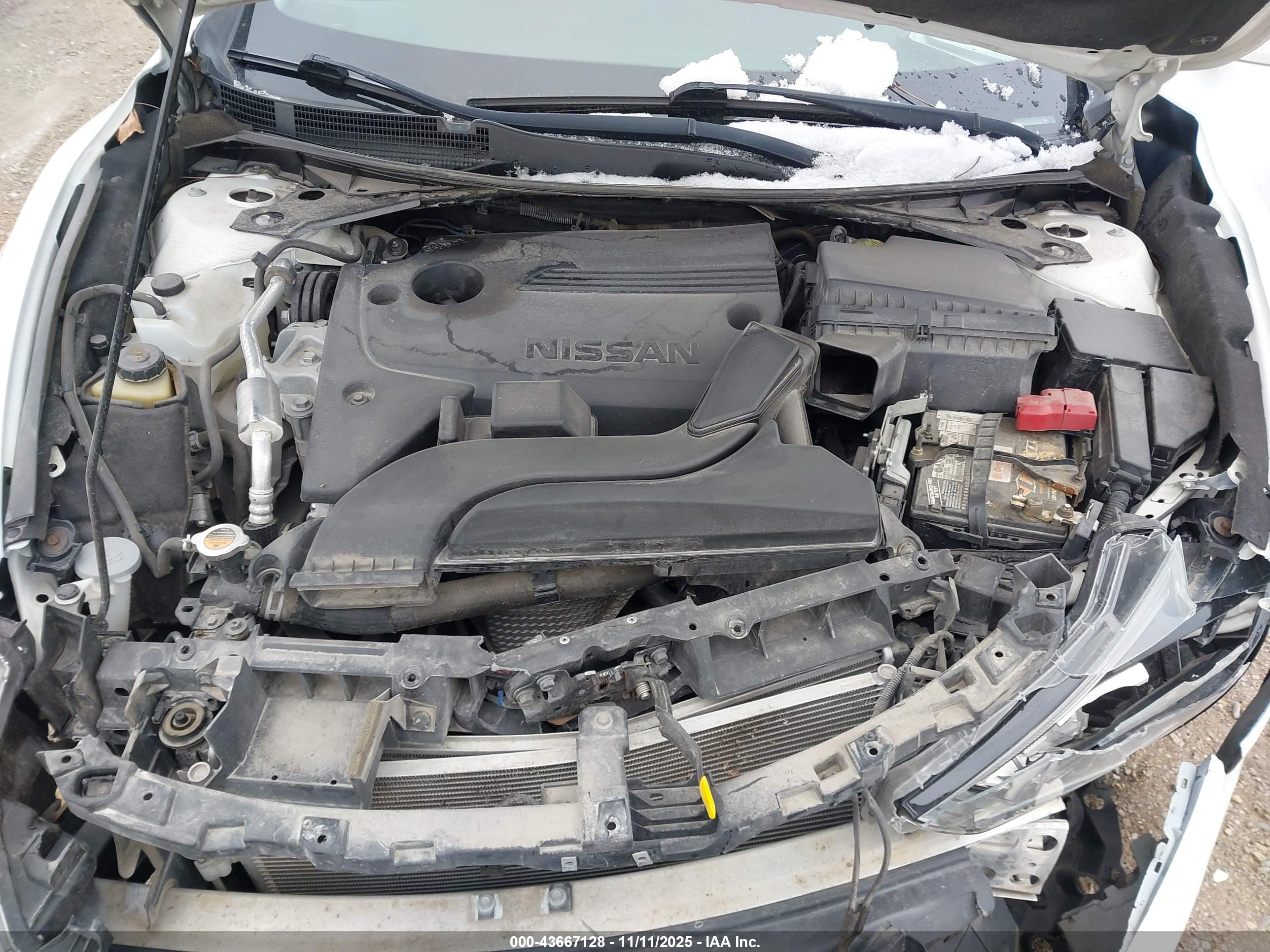 NISSAN ALTIMA image 10