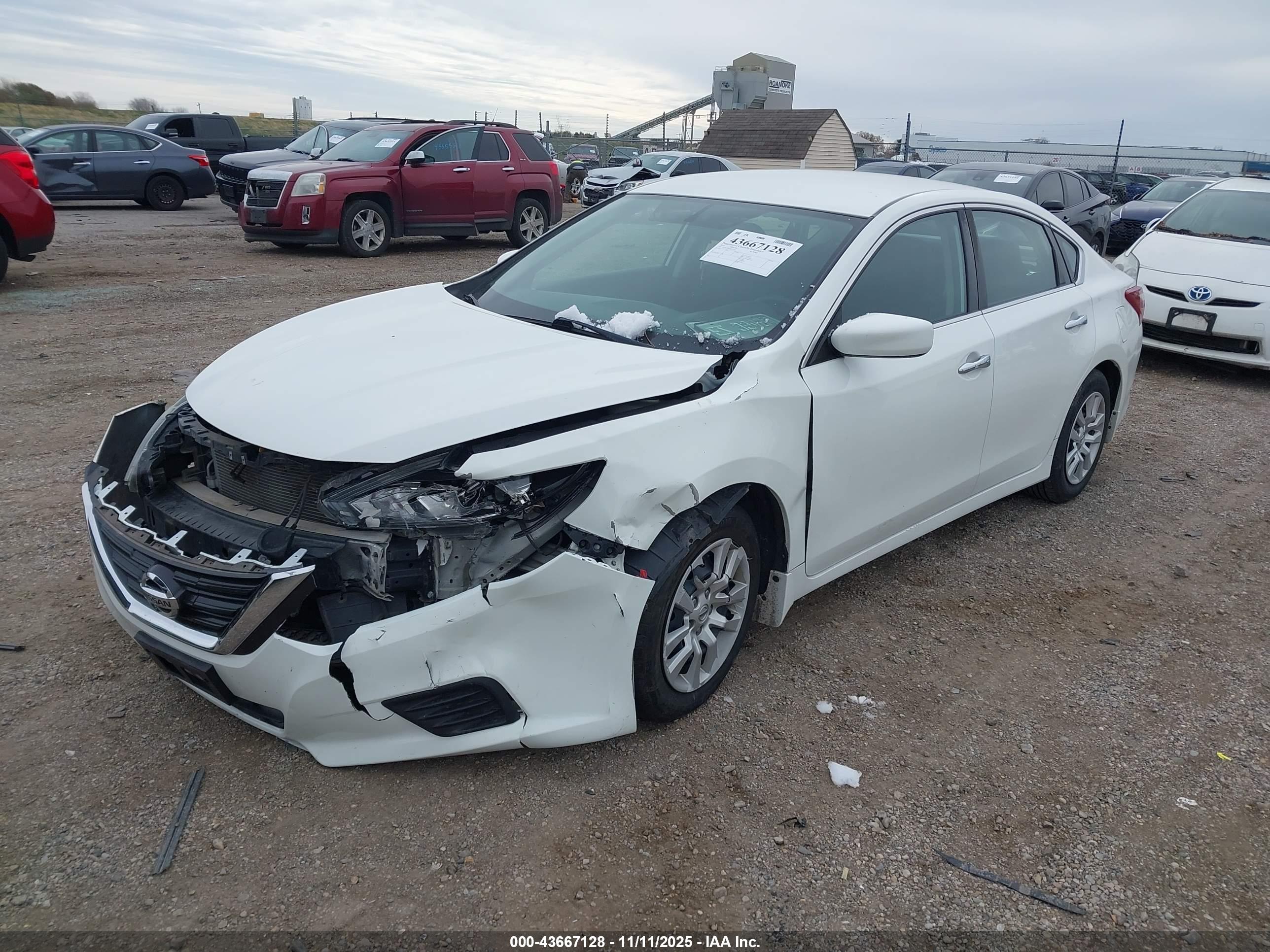 NISSAN ALTIMA image 2