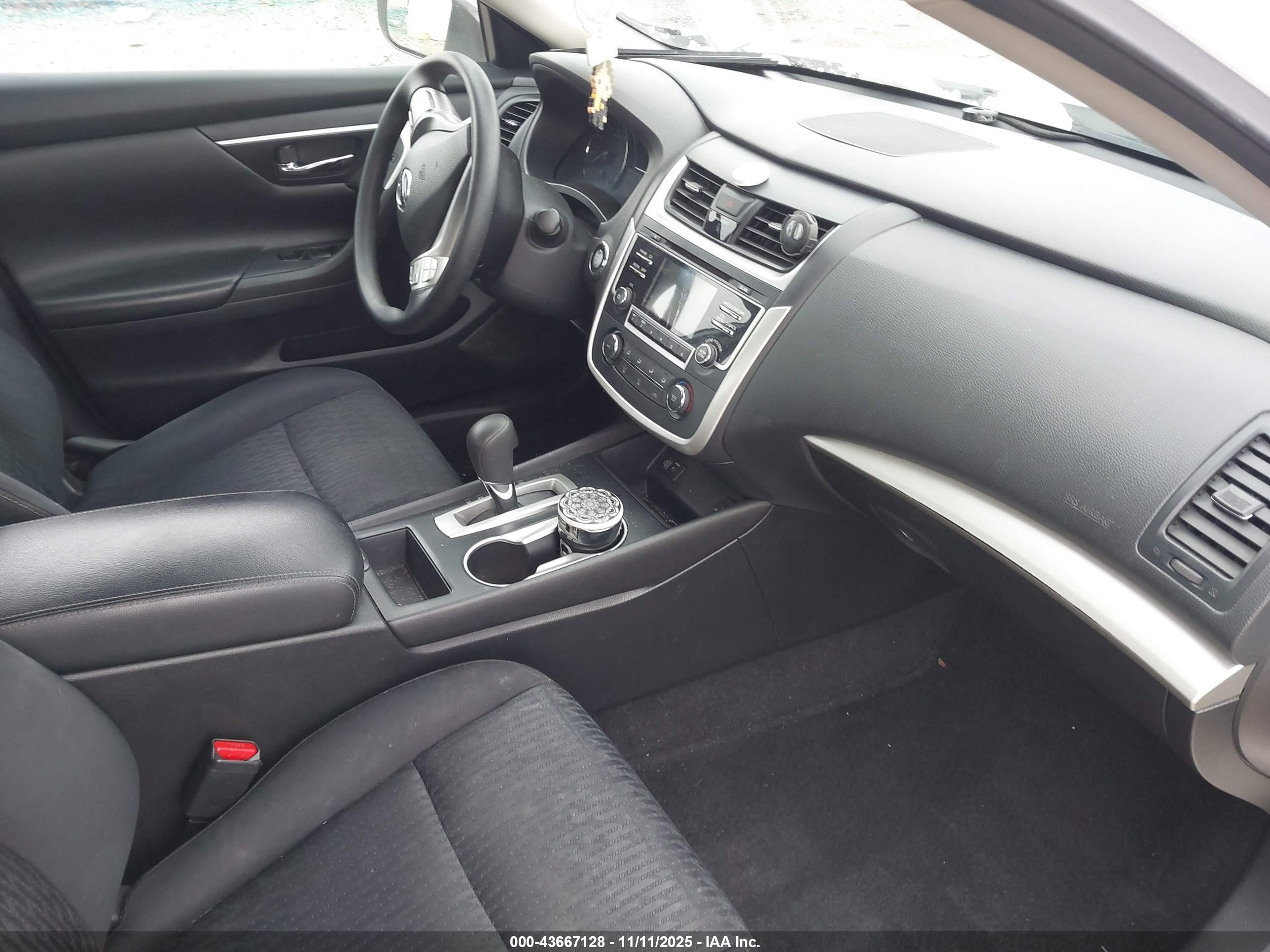NISSAN ALTIMA image 5