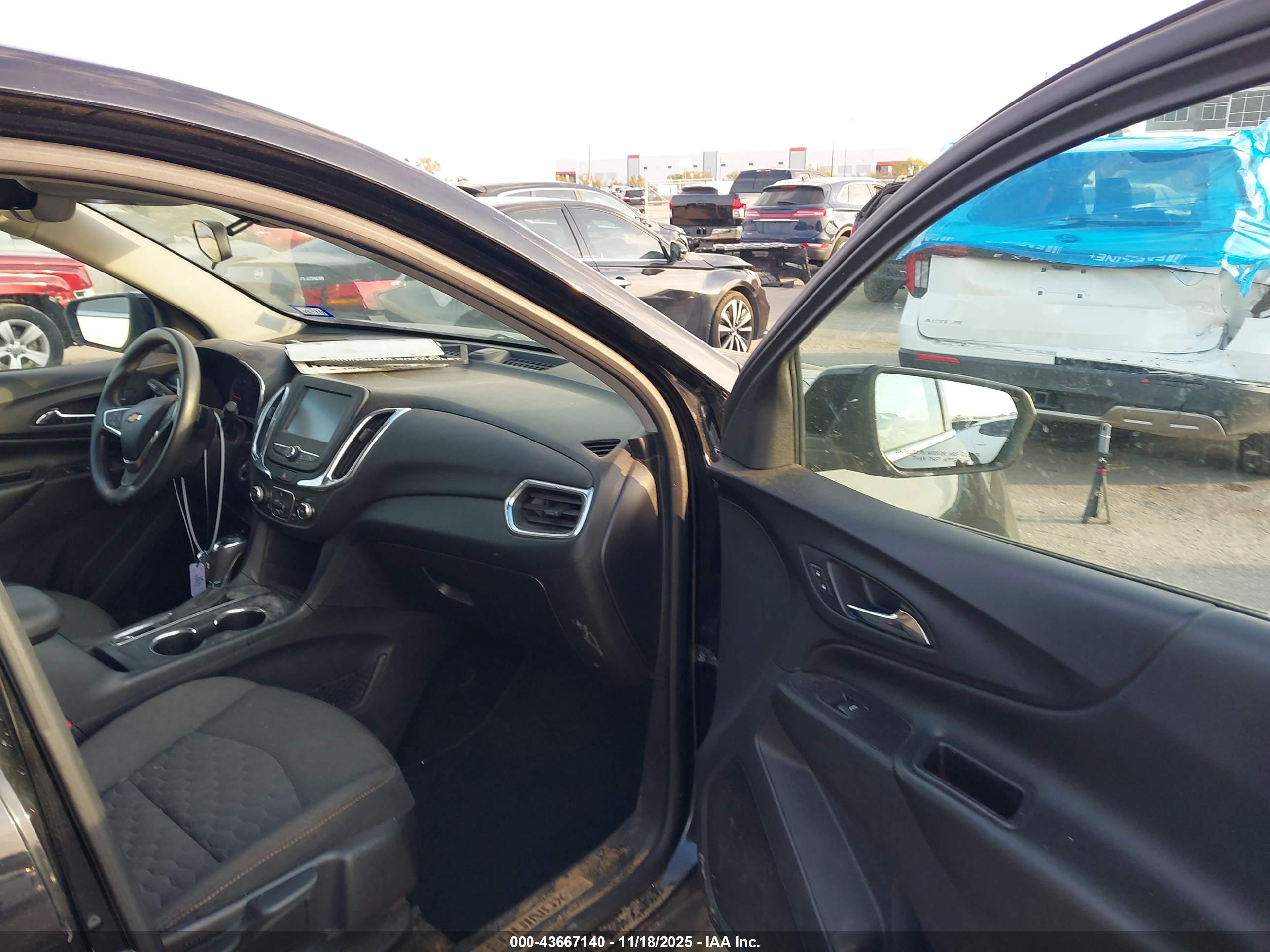 CHEVROLET EQUINOX image 5