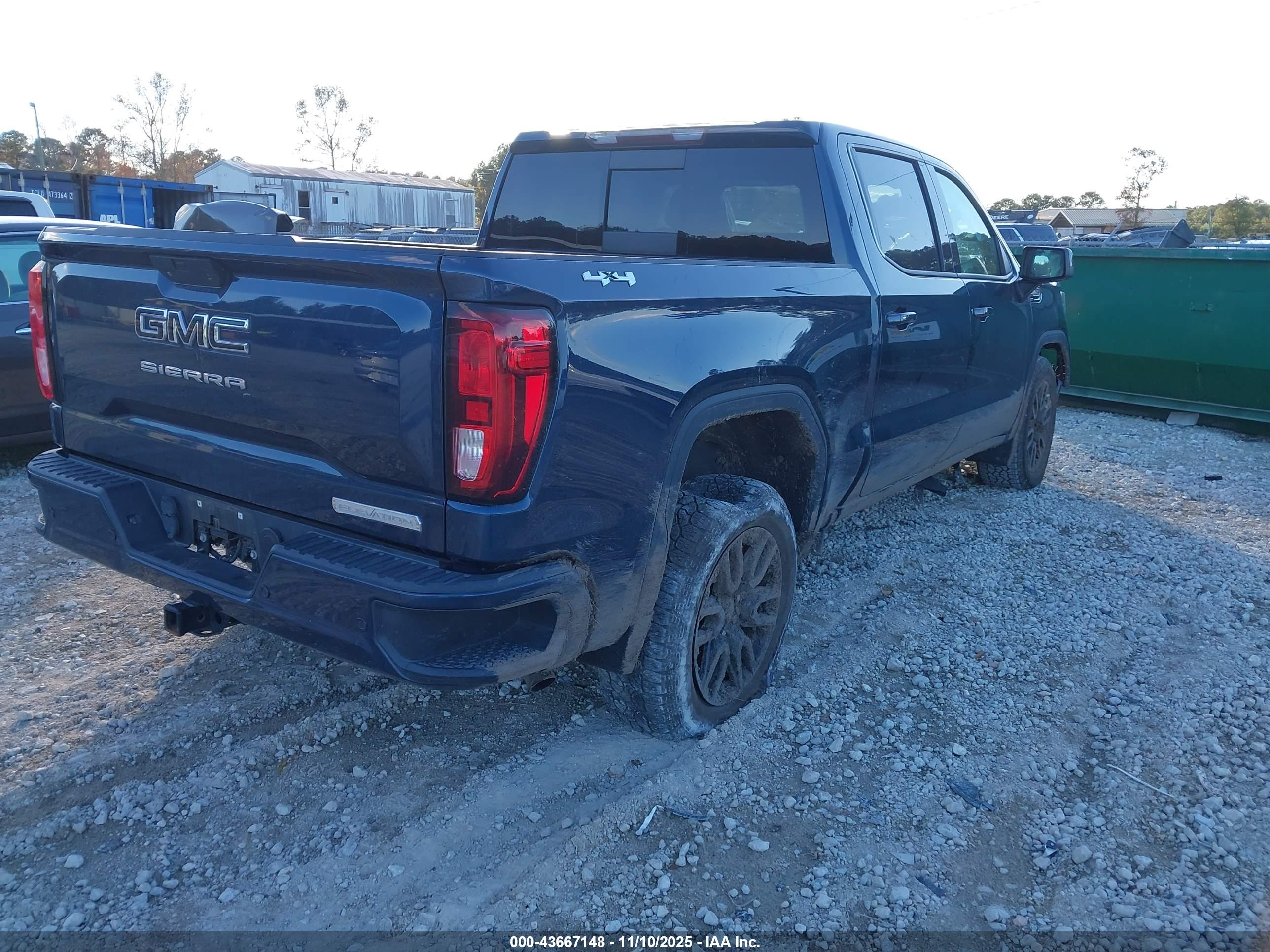 GMC SIERRA image 4