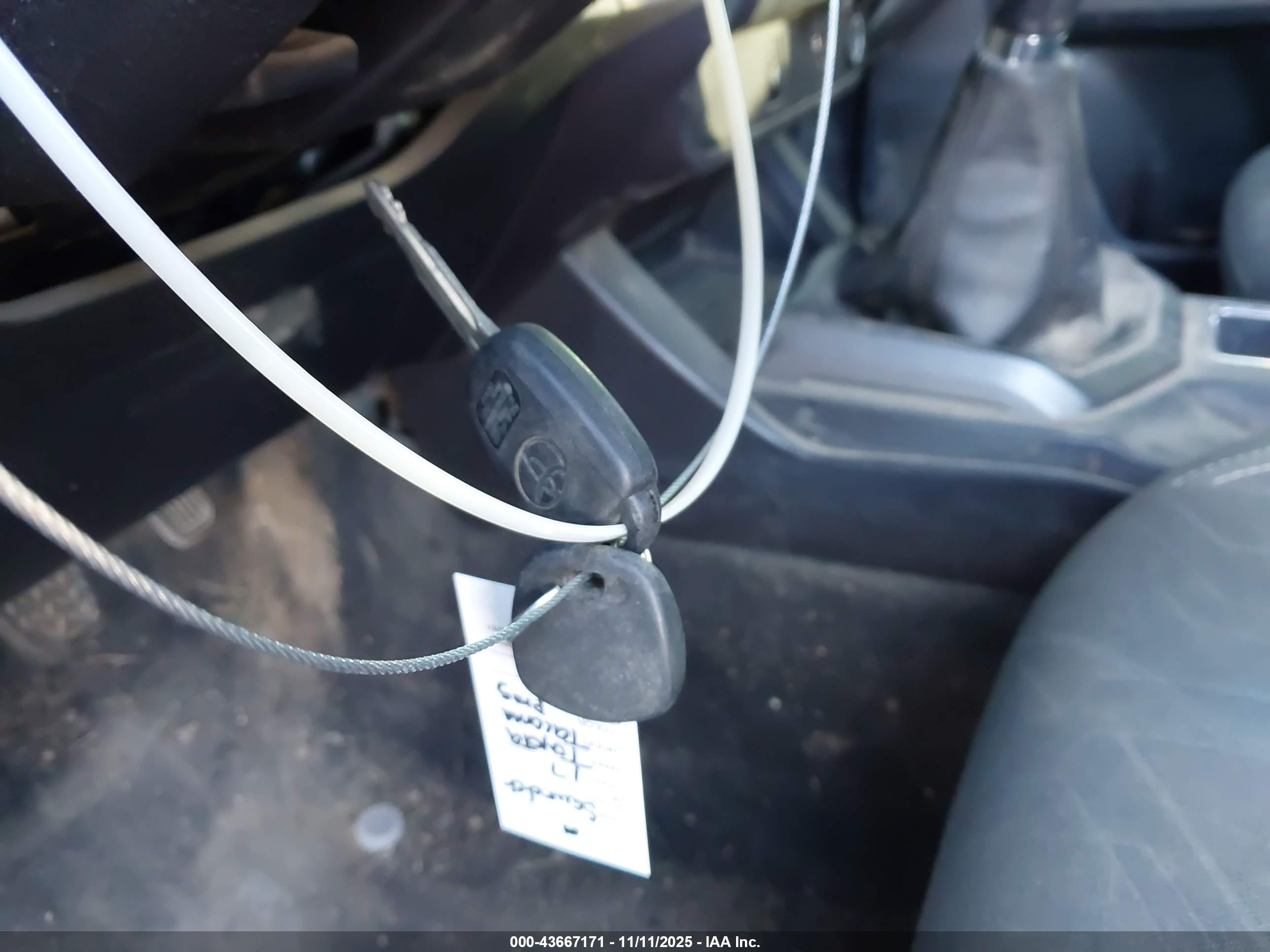 TOYOTA TACOMA image 11