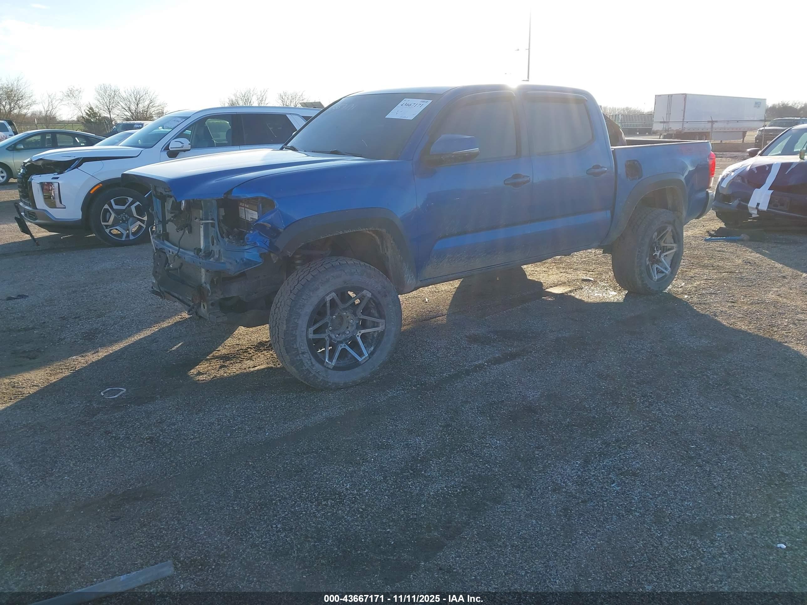 TOYOTA TACOMA image 2