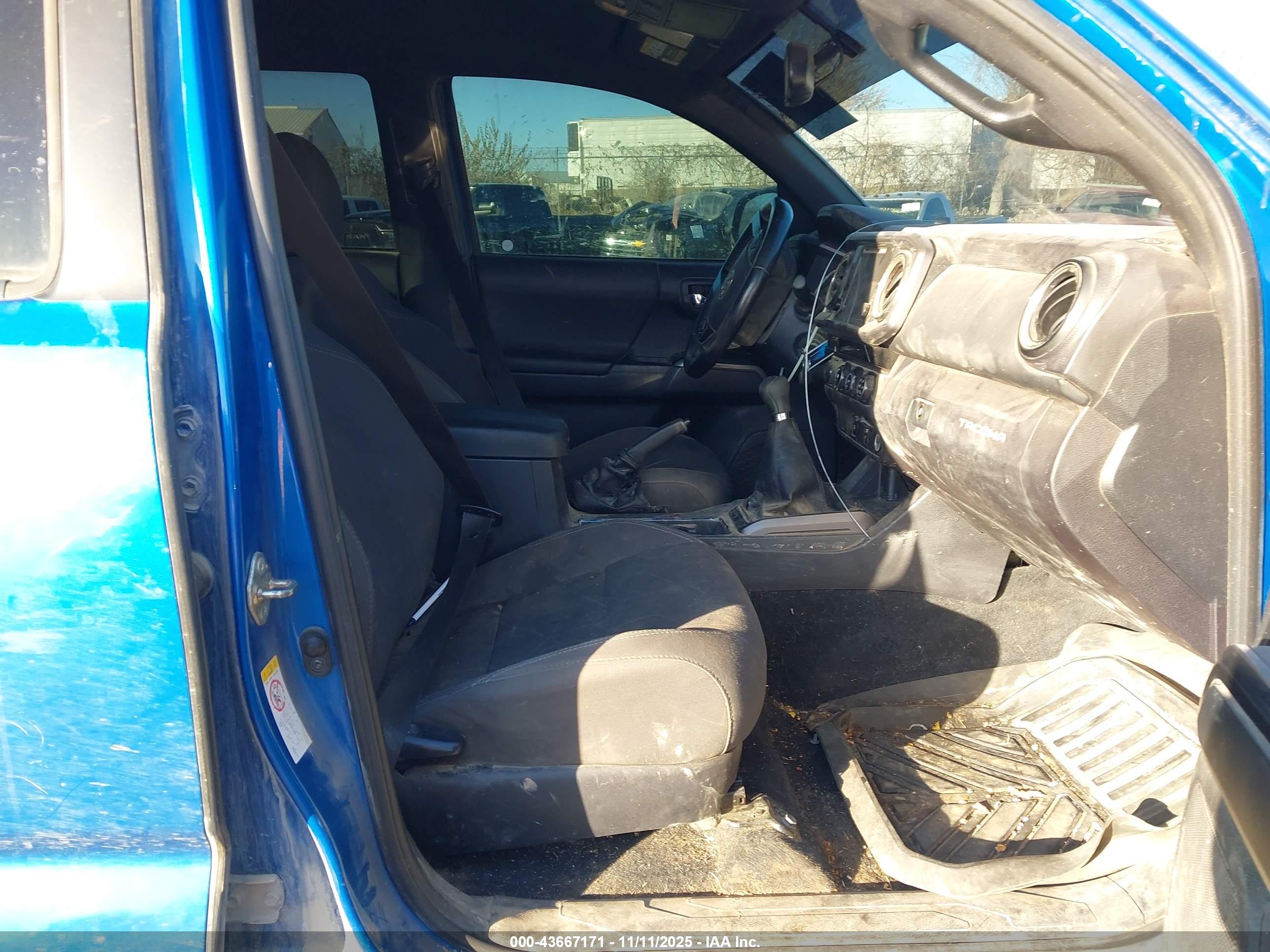TOYOTA TACOMA image 5