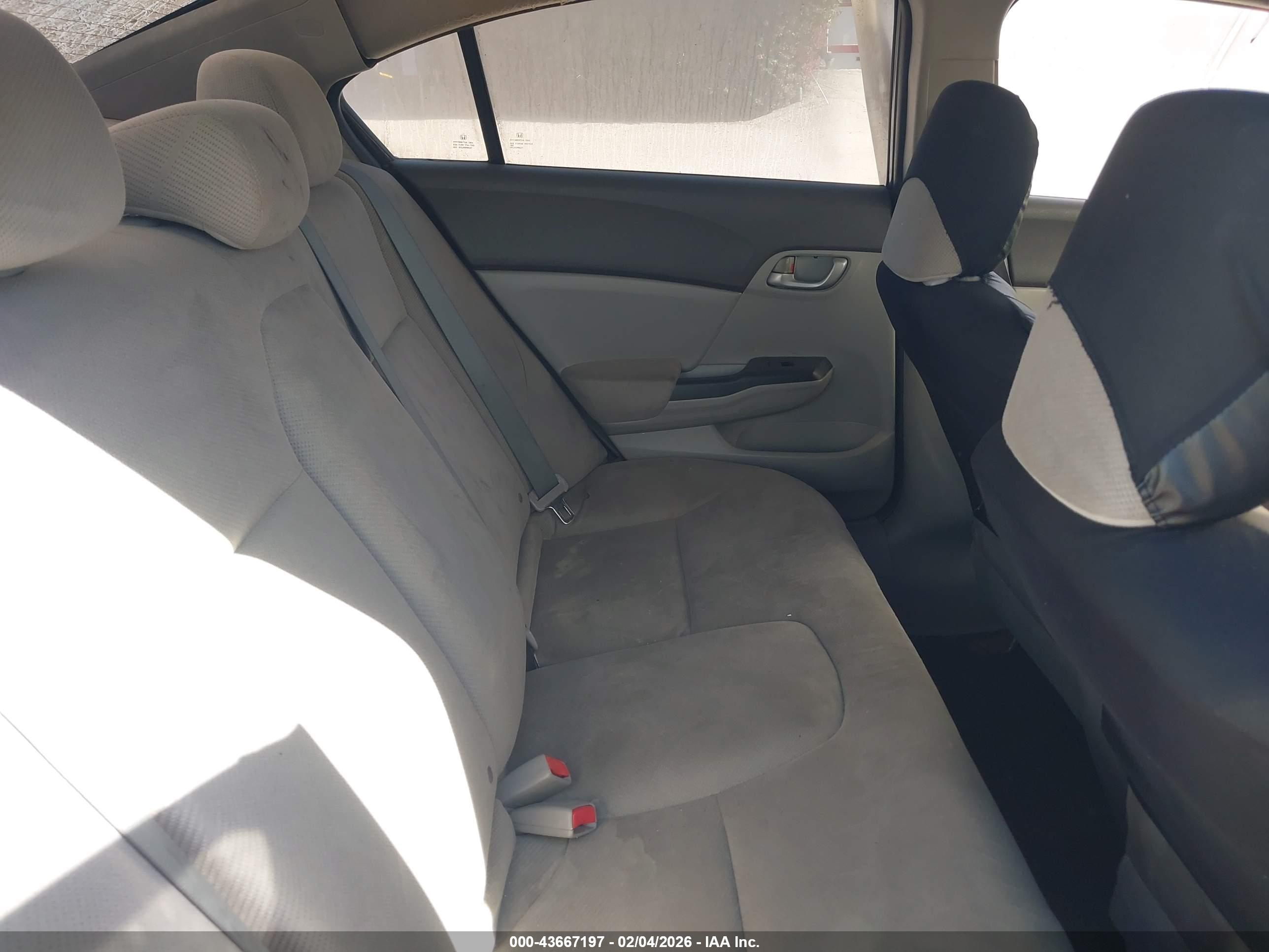HONDA CIVIC image 8