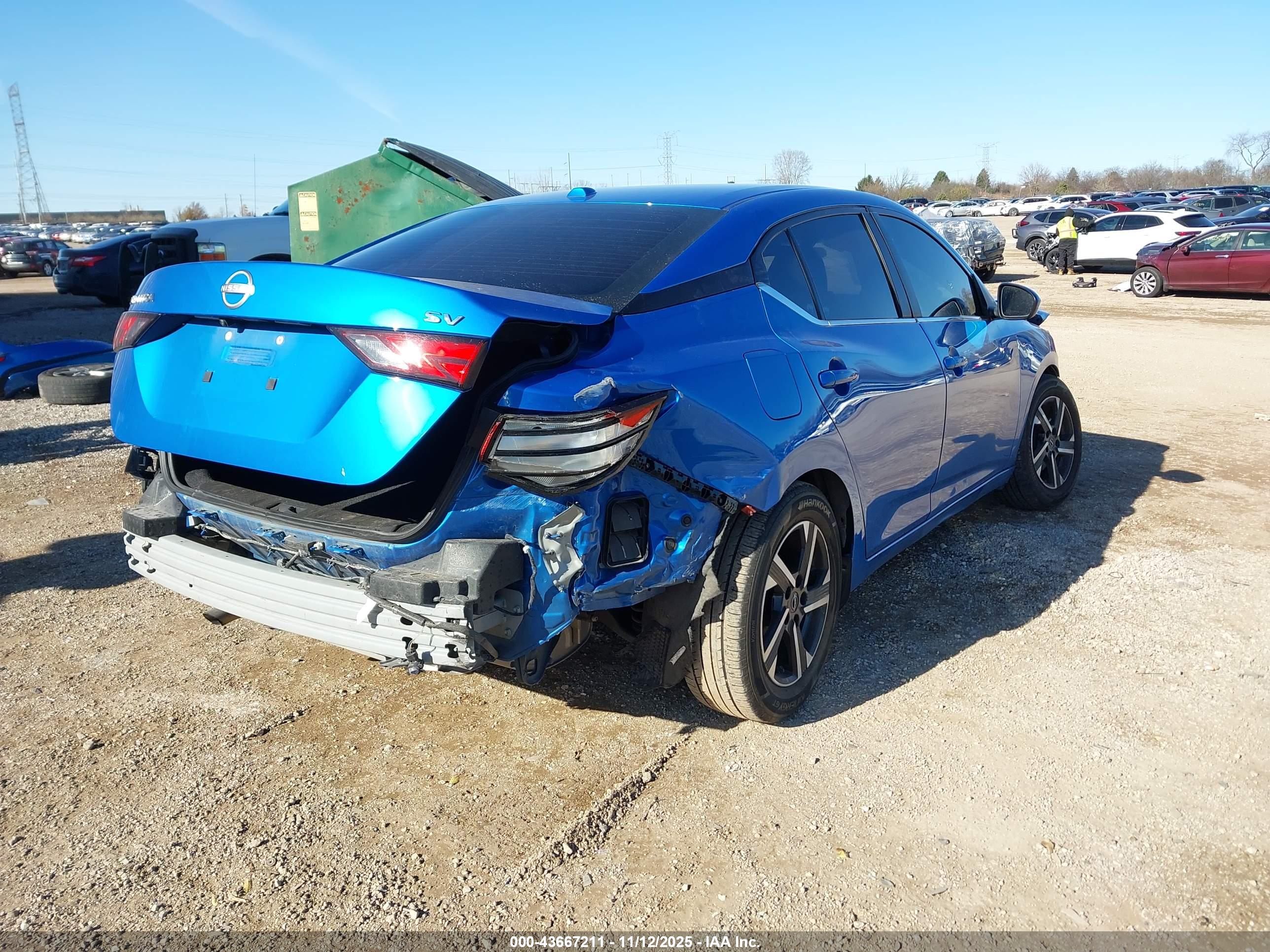 NISSAN SENTRA image 4