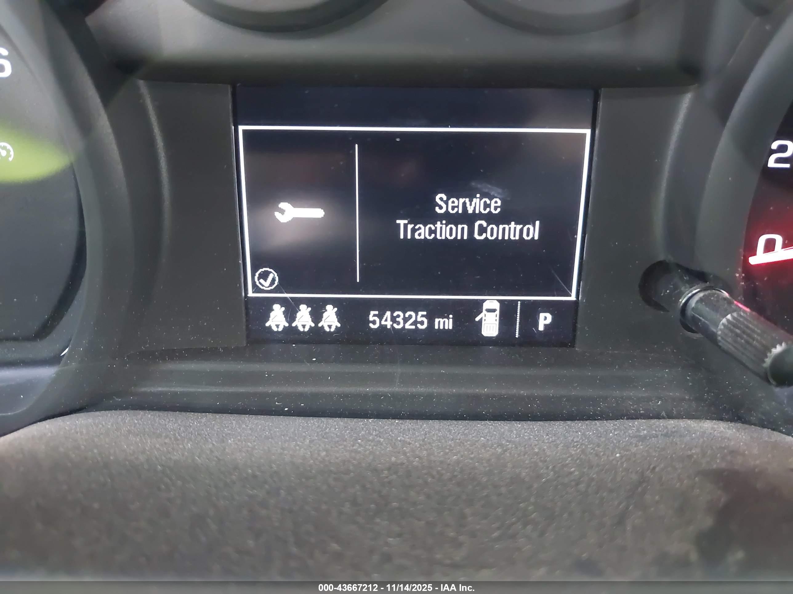 CHEVROLET SILVERADO image 7