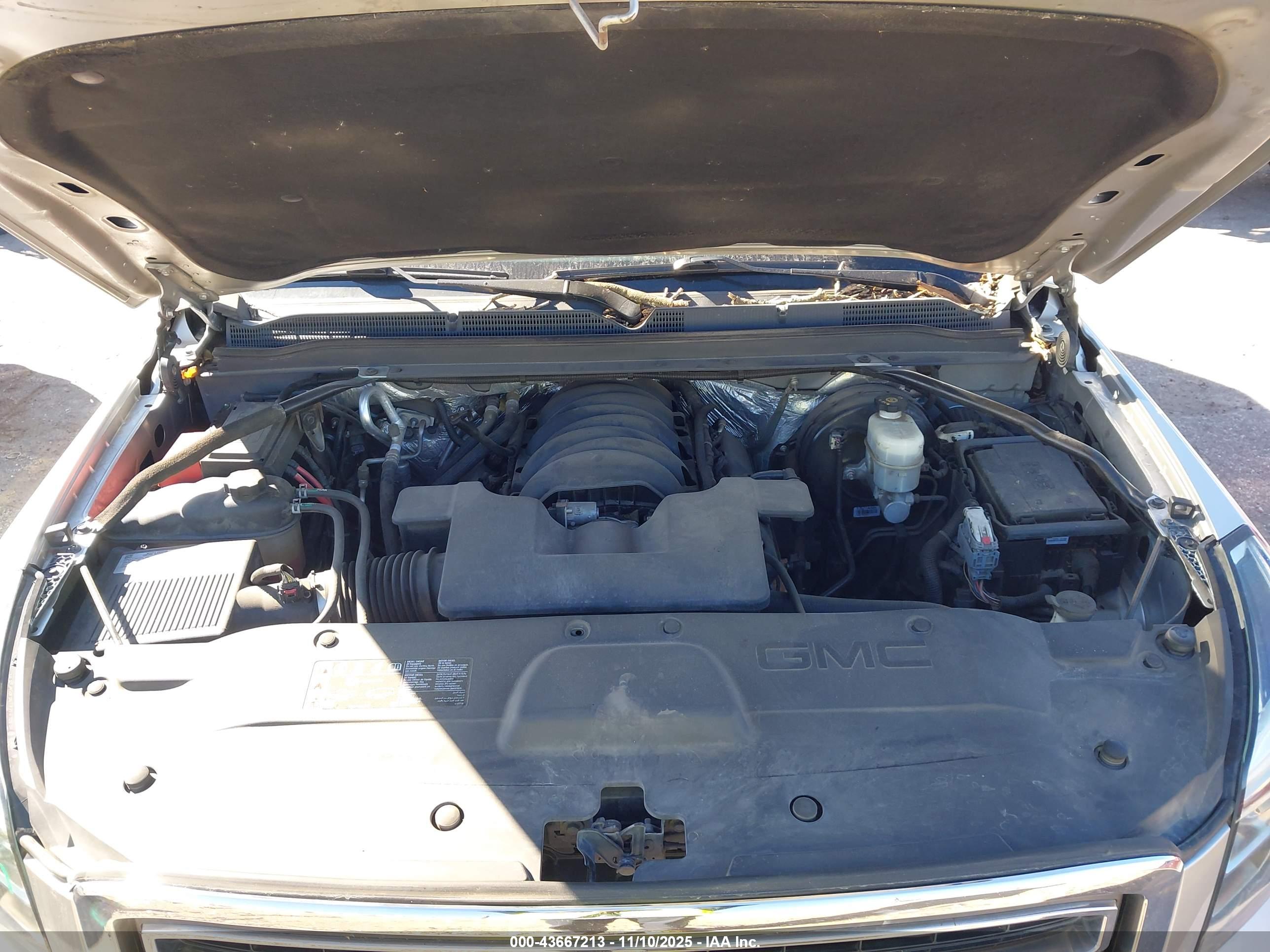 GMC YUKON image 10