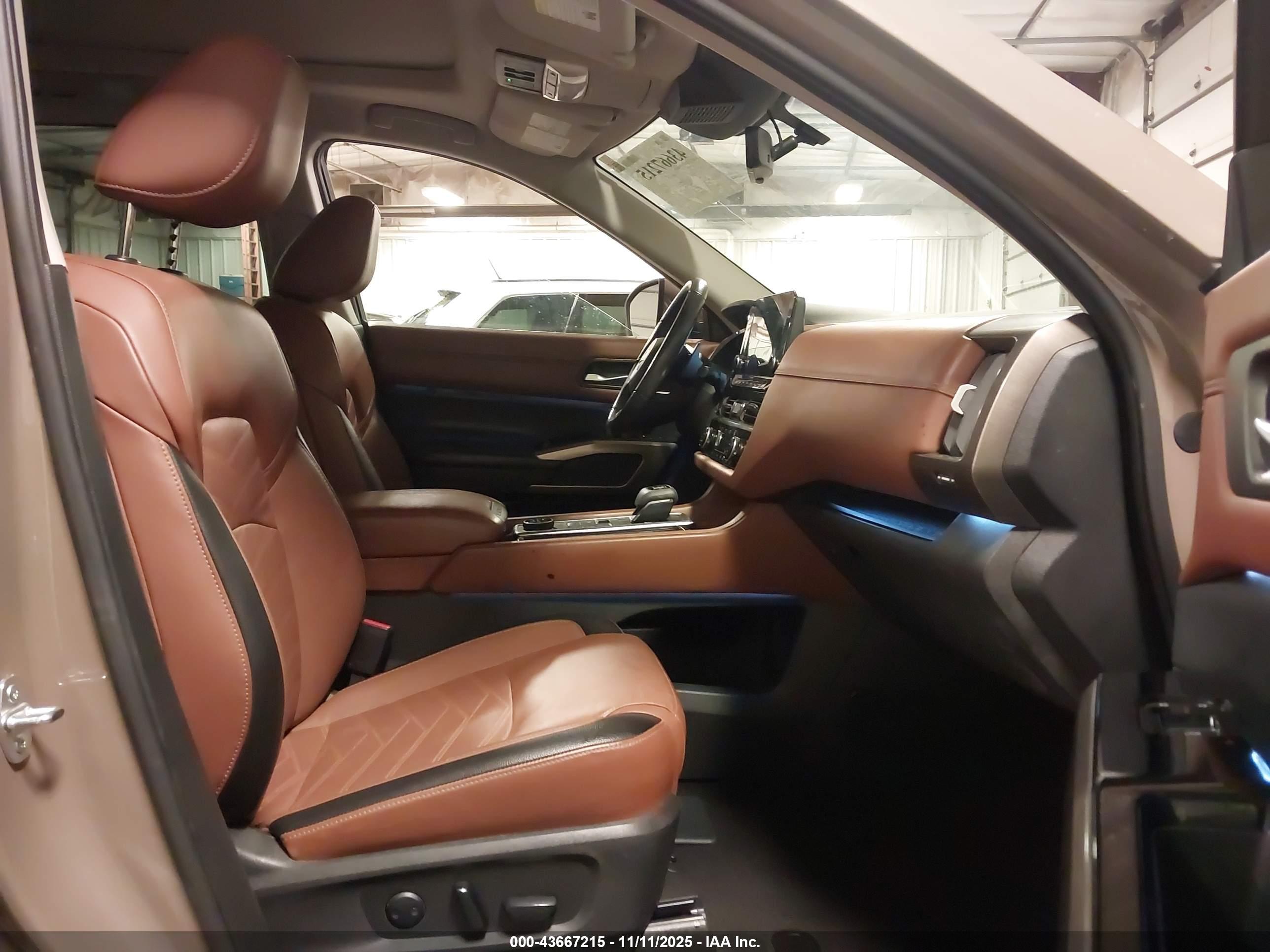 NISSAN PATHFINDER image 5