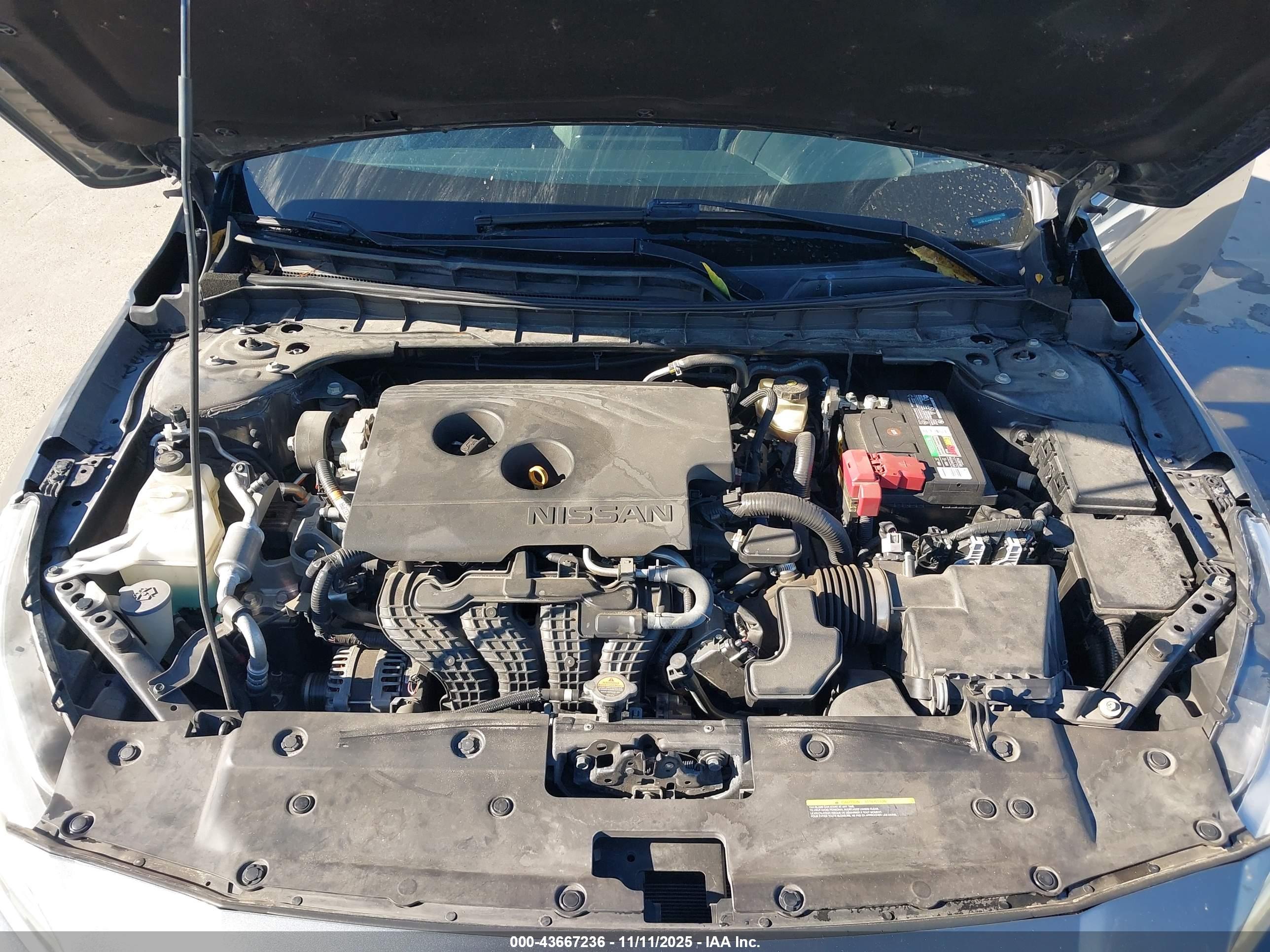 NISSAN ALTIMA image 10