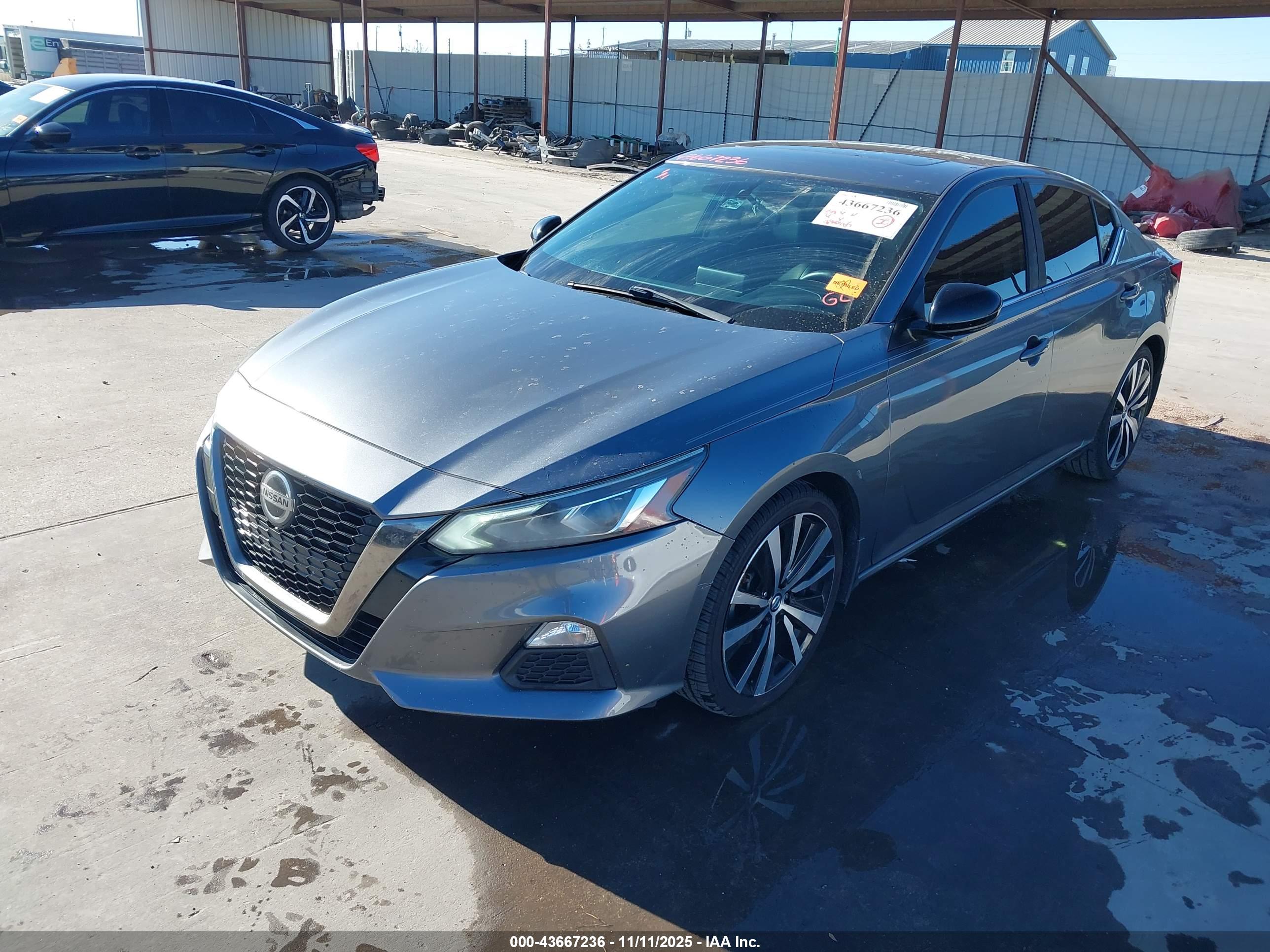 NISSAN ALTIMA image 2