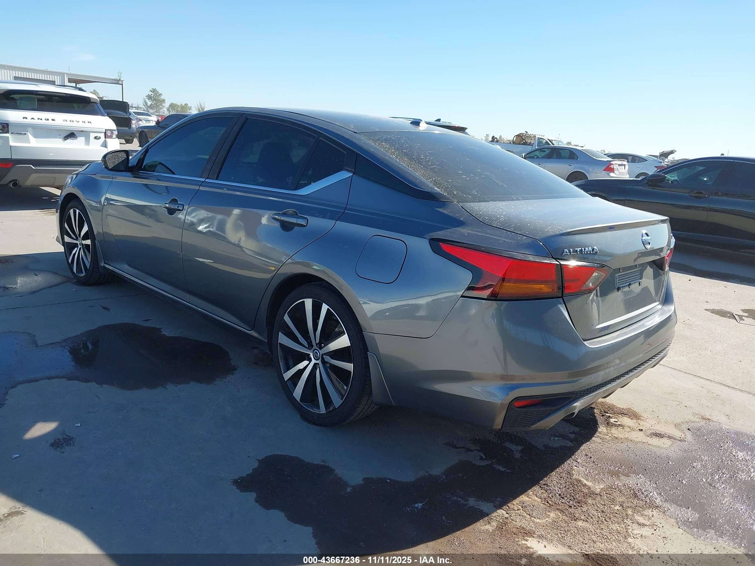 NISSAN ALTIMA image 3