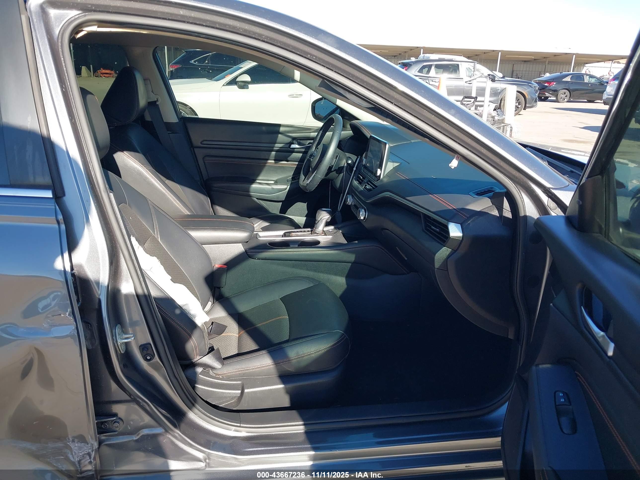 NISSAN ALTIMA image 5