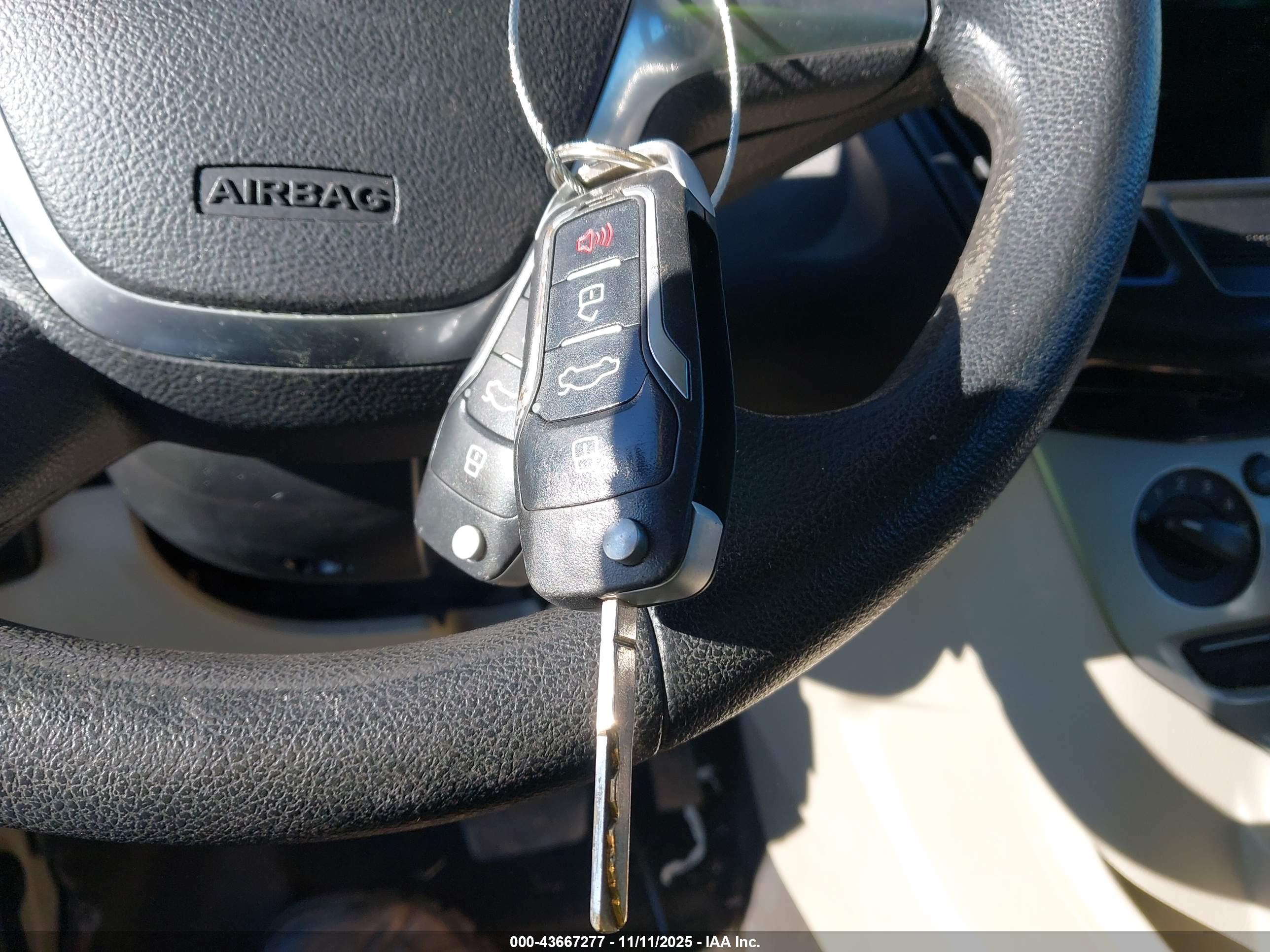 FORD FOCUS image 11