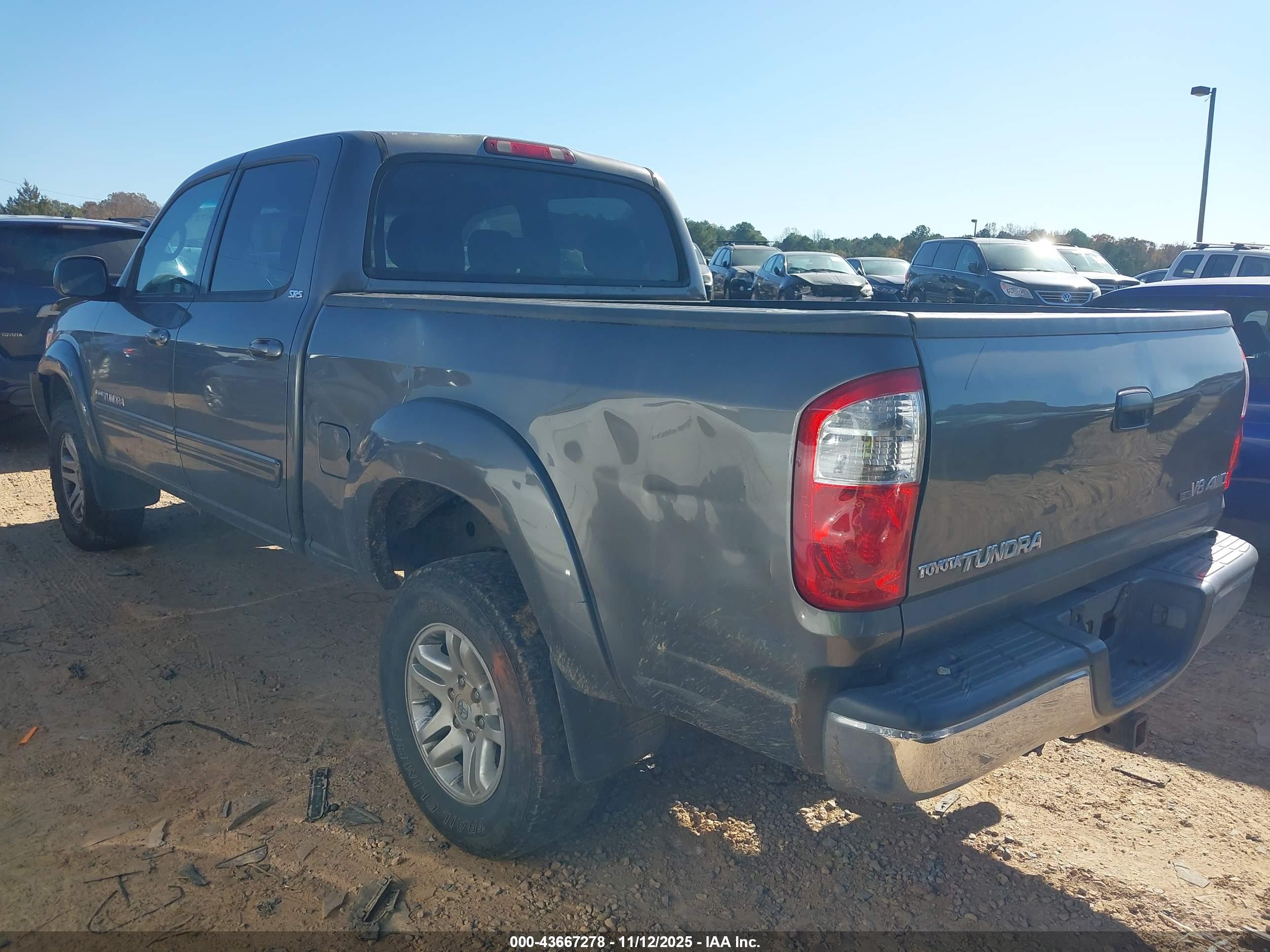 TOYOTA TUNDRA image 3
