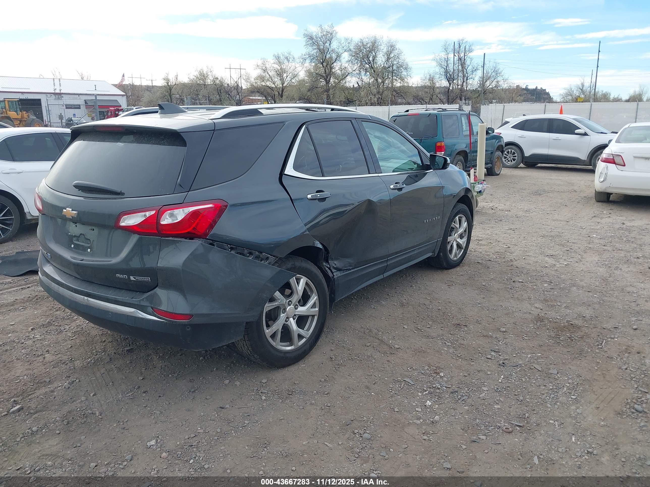 CHEVROLET EQUINOX image 4