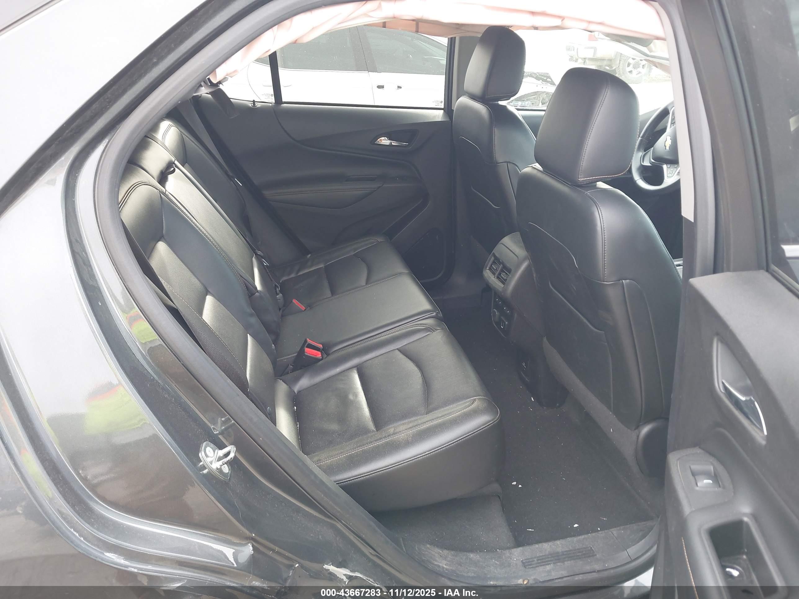 CHEVROLET EQUINOX image 8