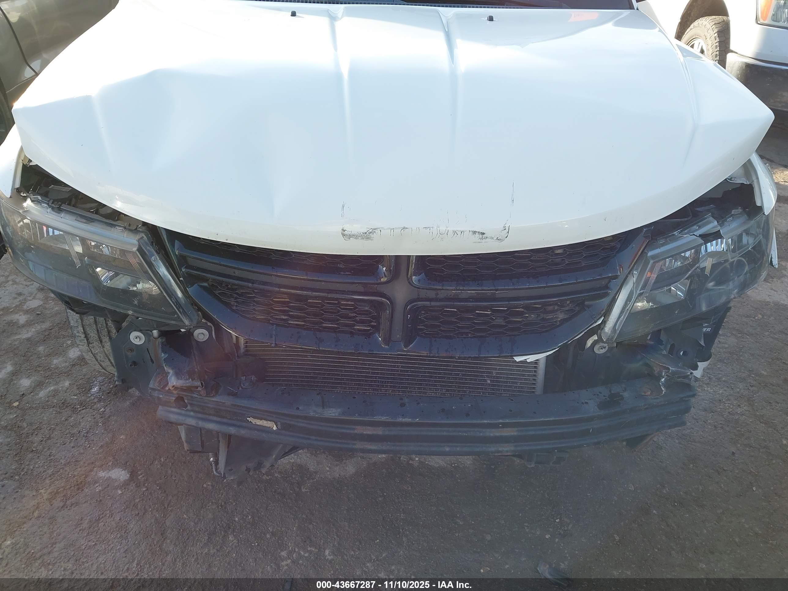 DODGE JOURNEY image 6