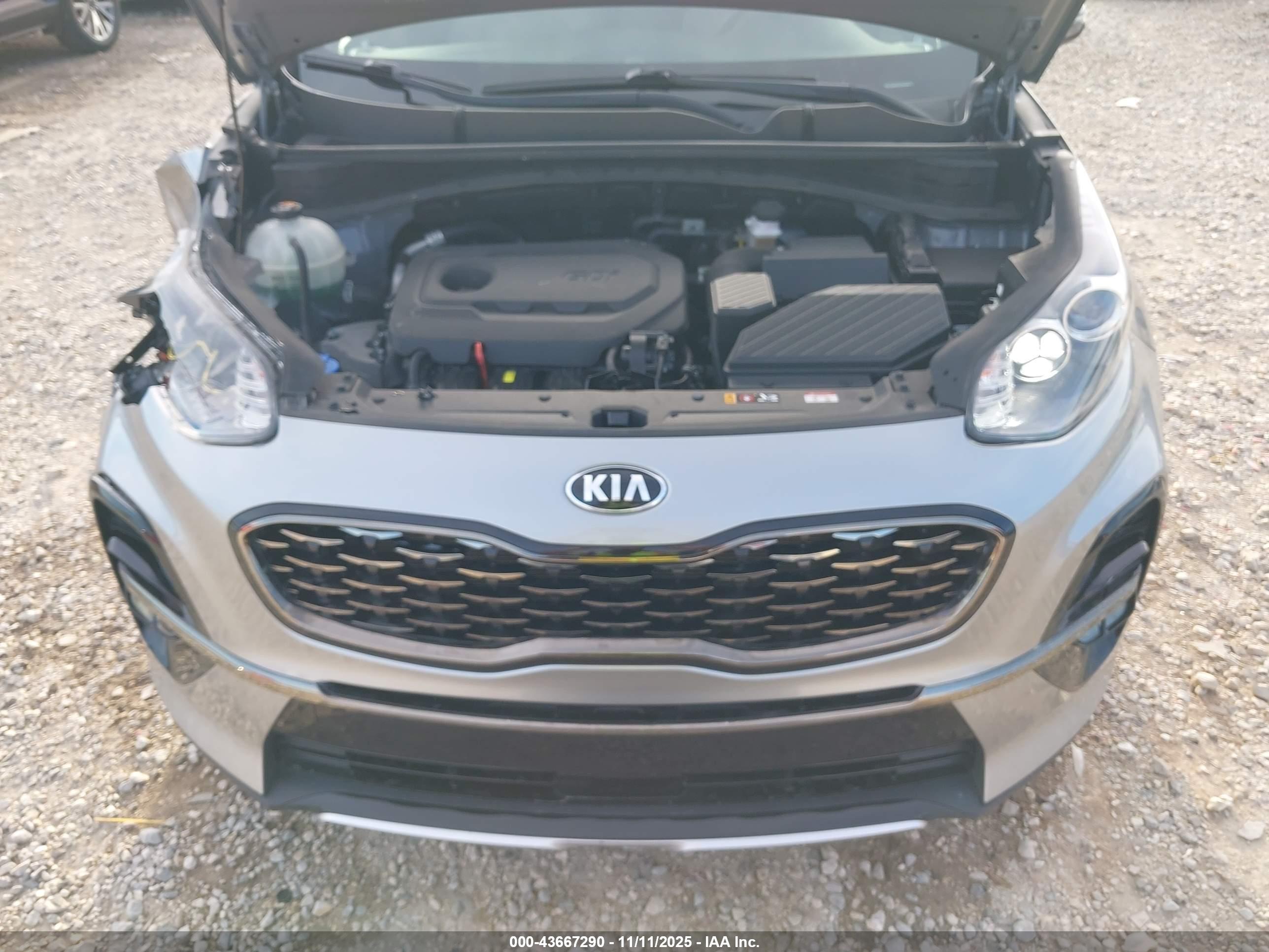KIA SPORTAGE image 10