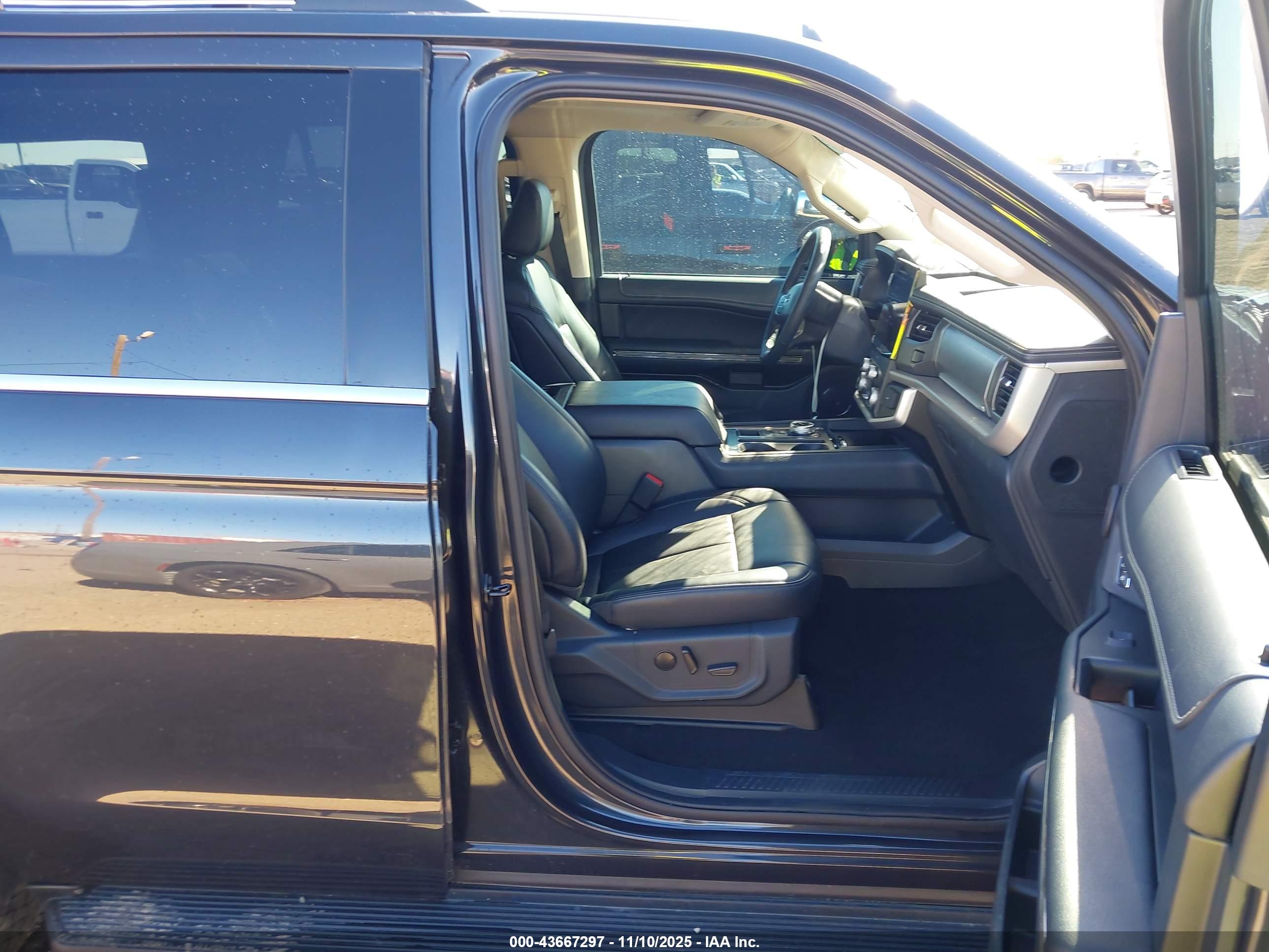 FORD EXPEDITION image 5