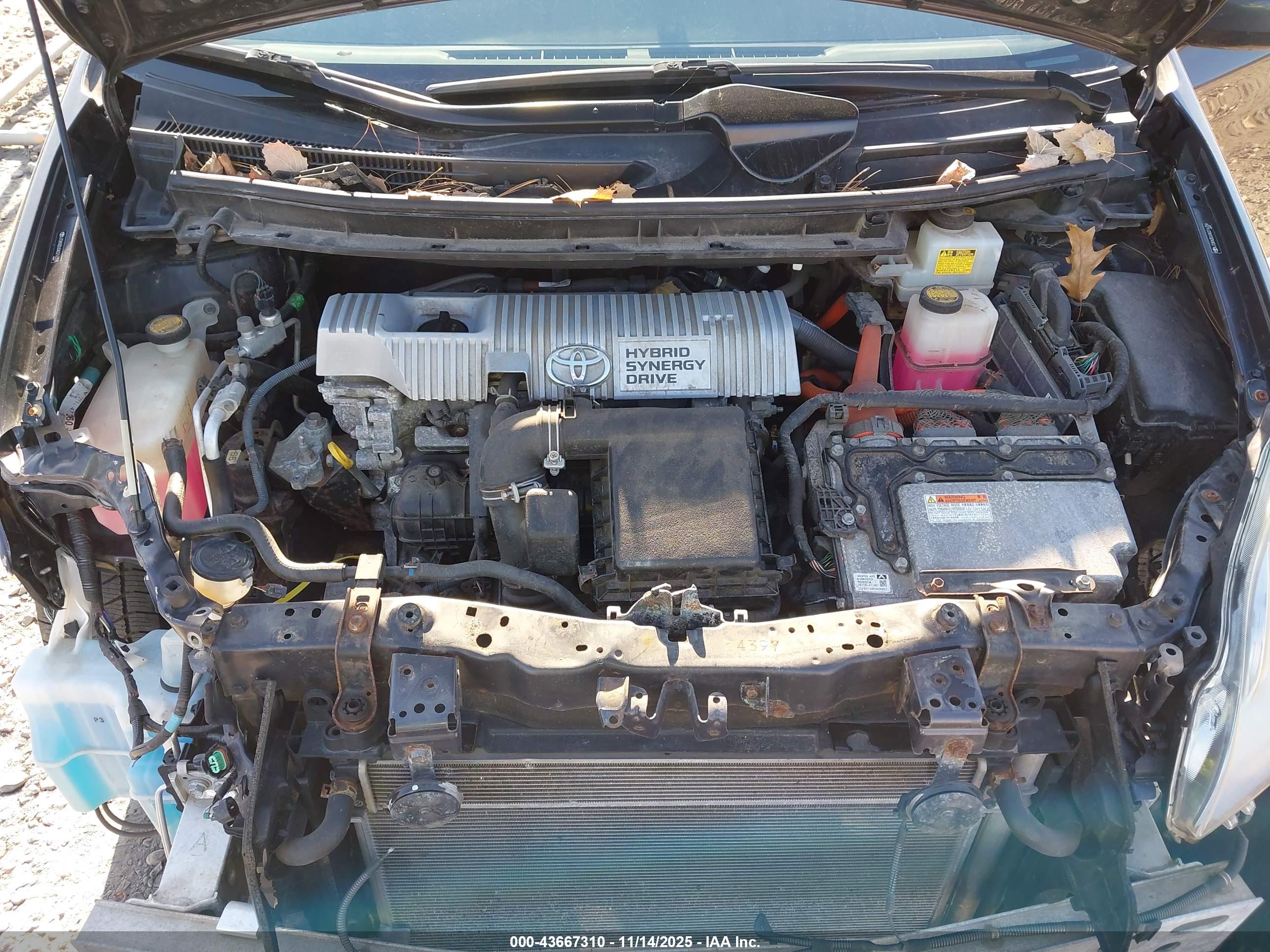 TOYOTA PRIUS image 10