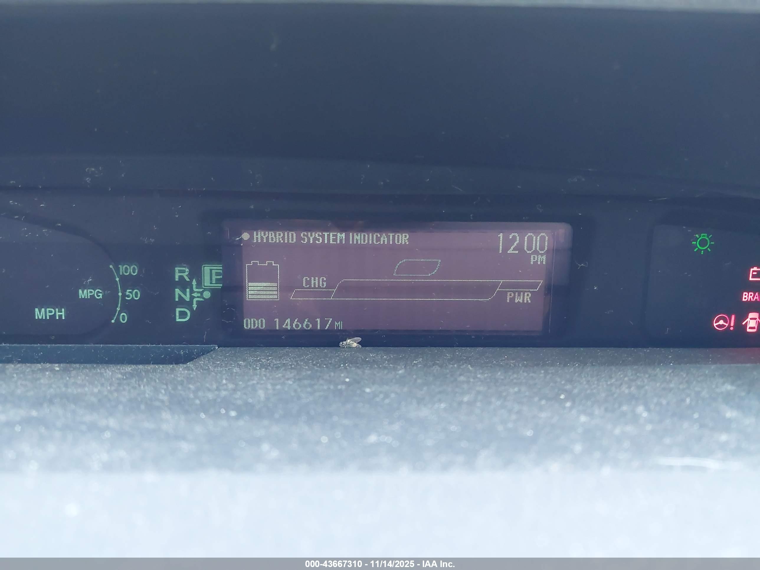 TOYOTA PRIUS image 7