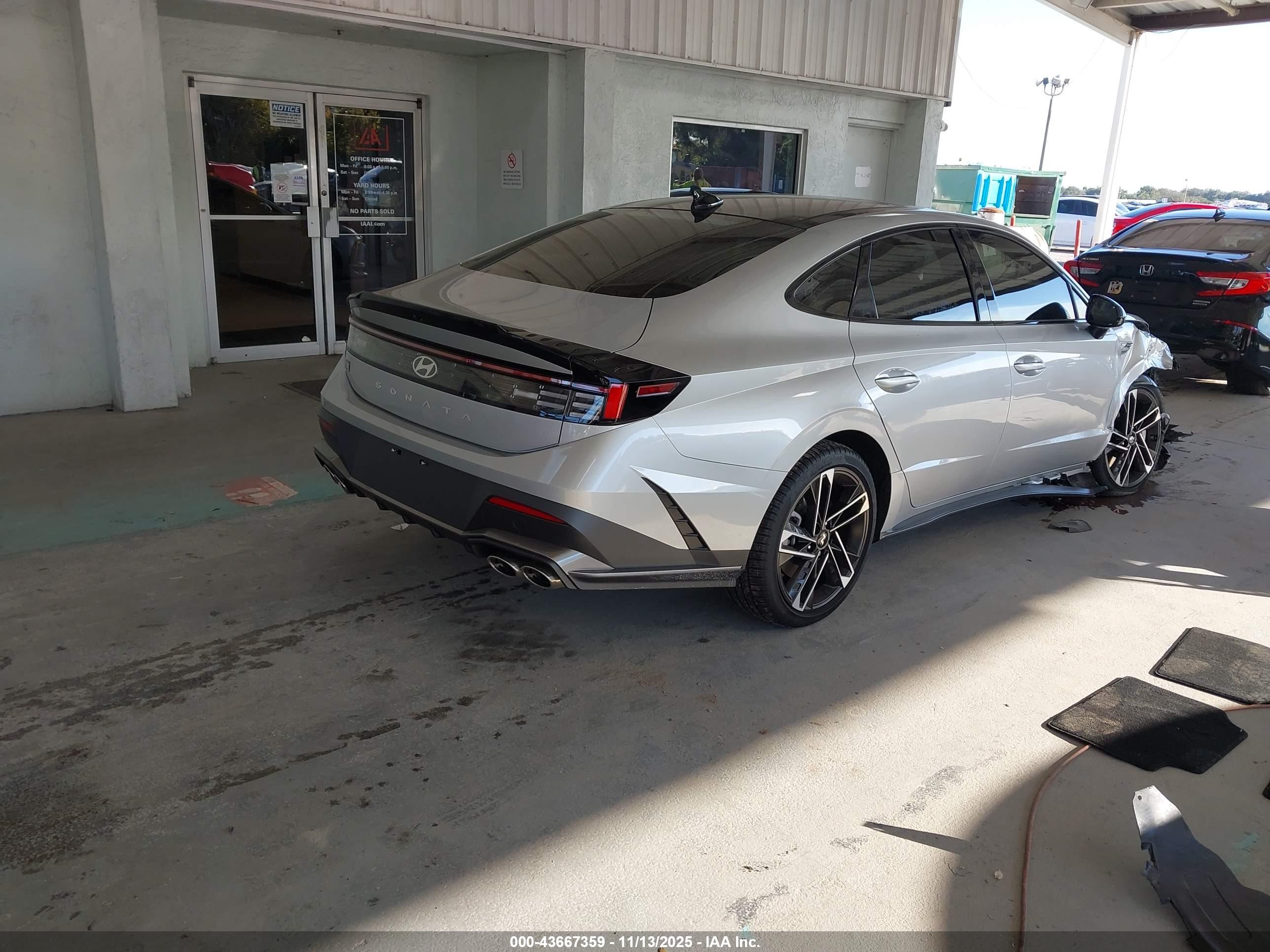 HYUNDAI SONATA image 4