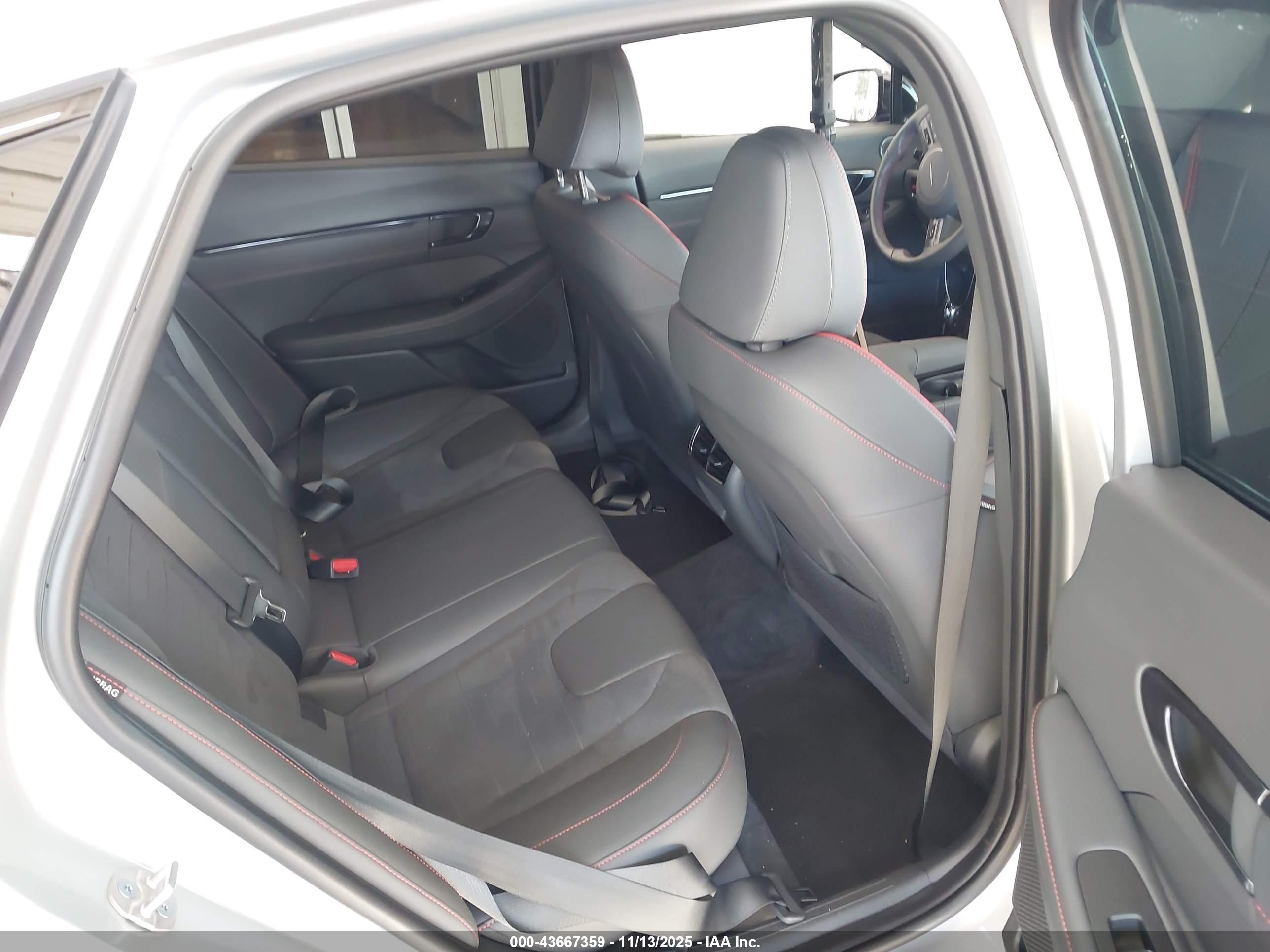 HYUNDAI SONATA image 8