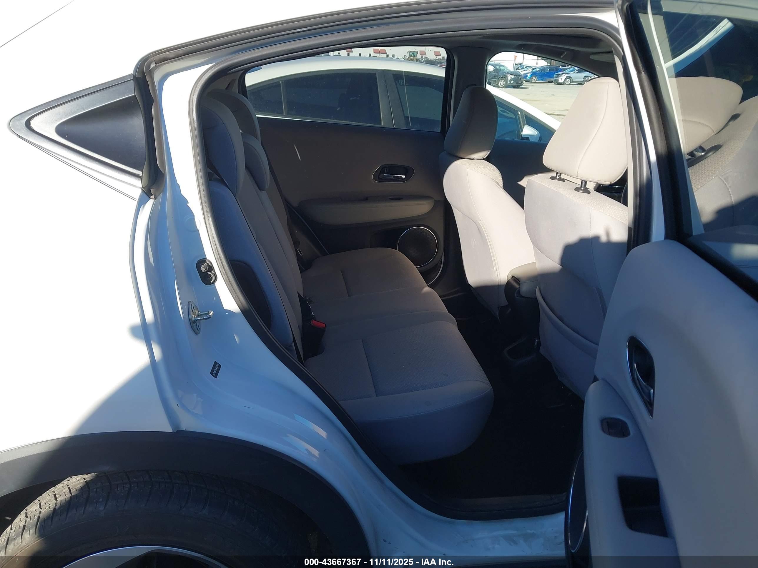 HONDA HR-V image 8