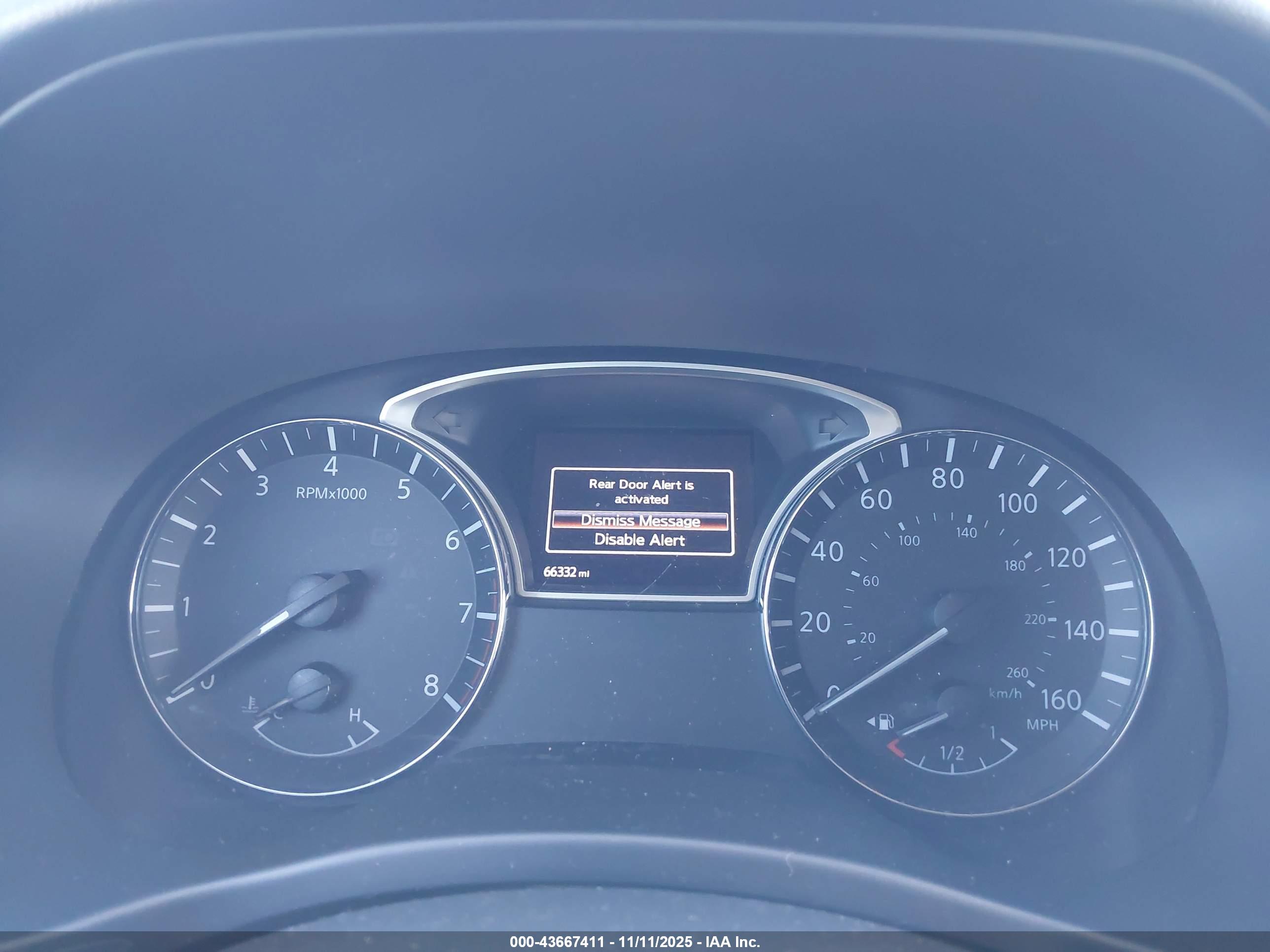 NISSAN PATHFINDER image 7