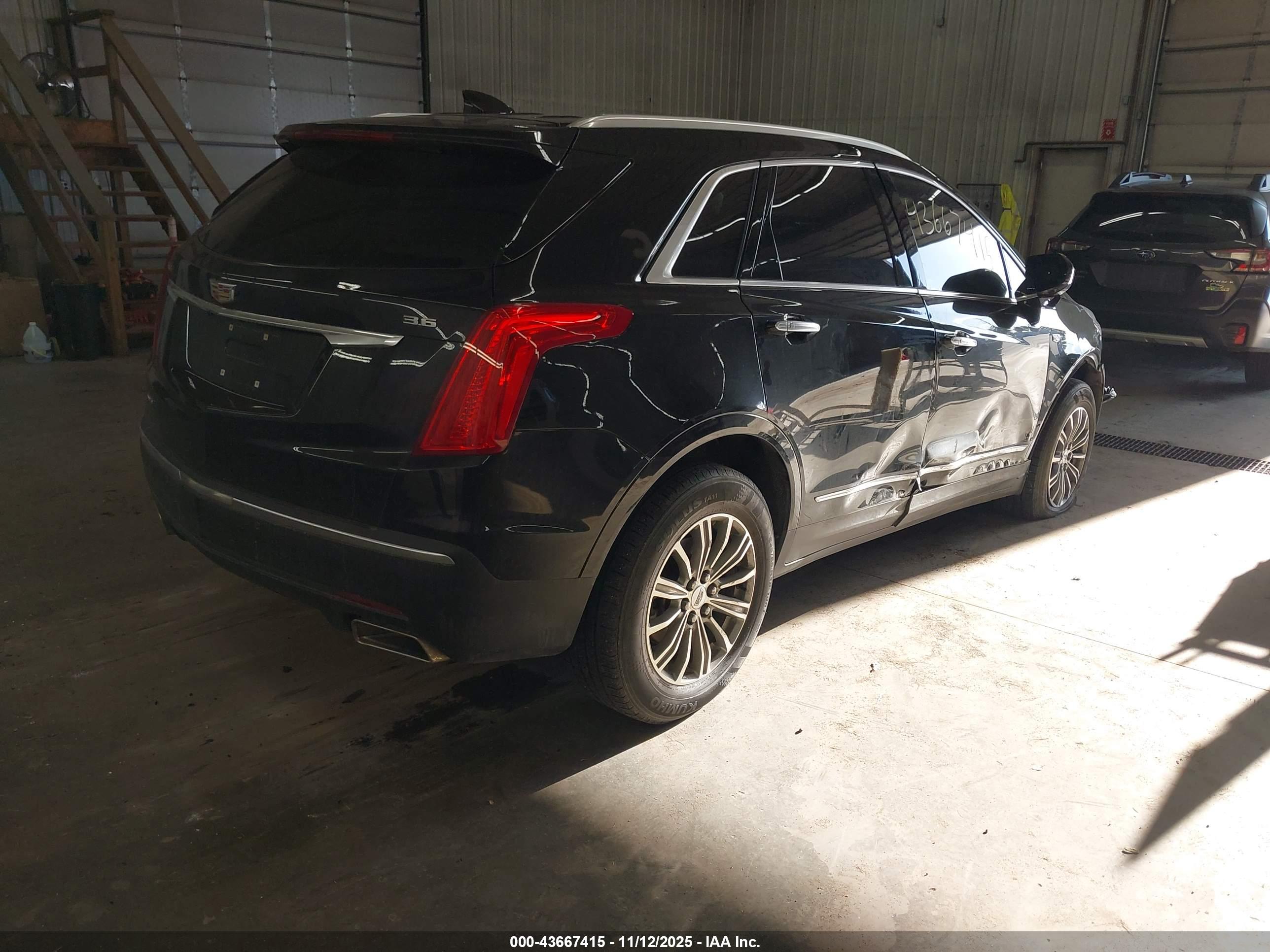 CADILLAC XT5 image 4