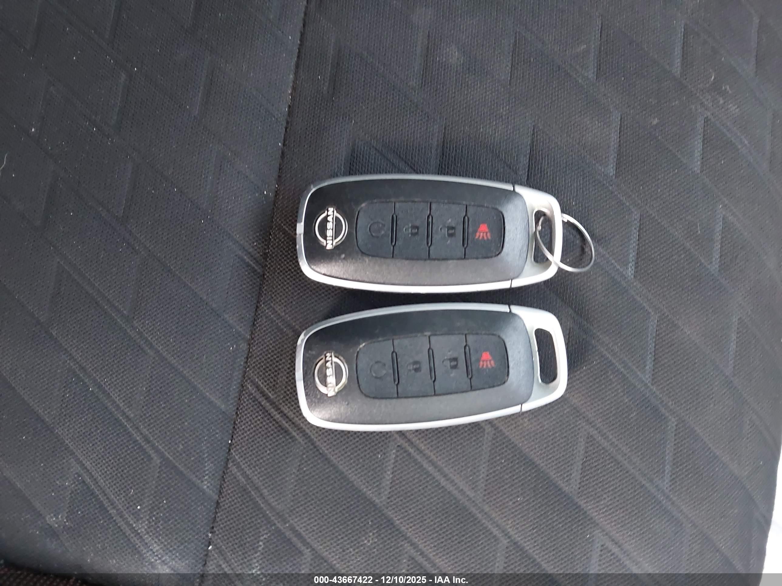 NISSAN KICKS image 11