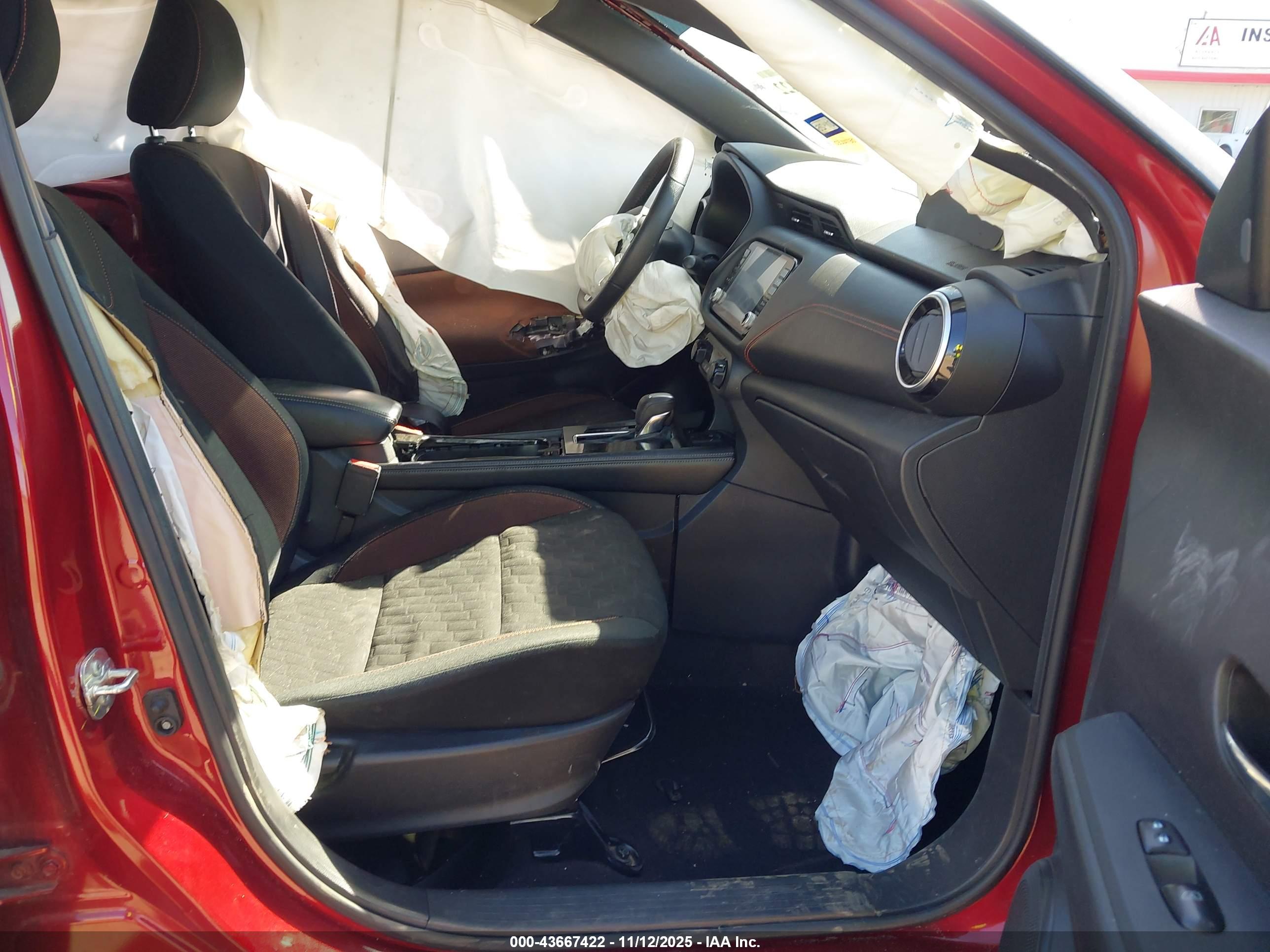 NISSAN KICKS image 5