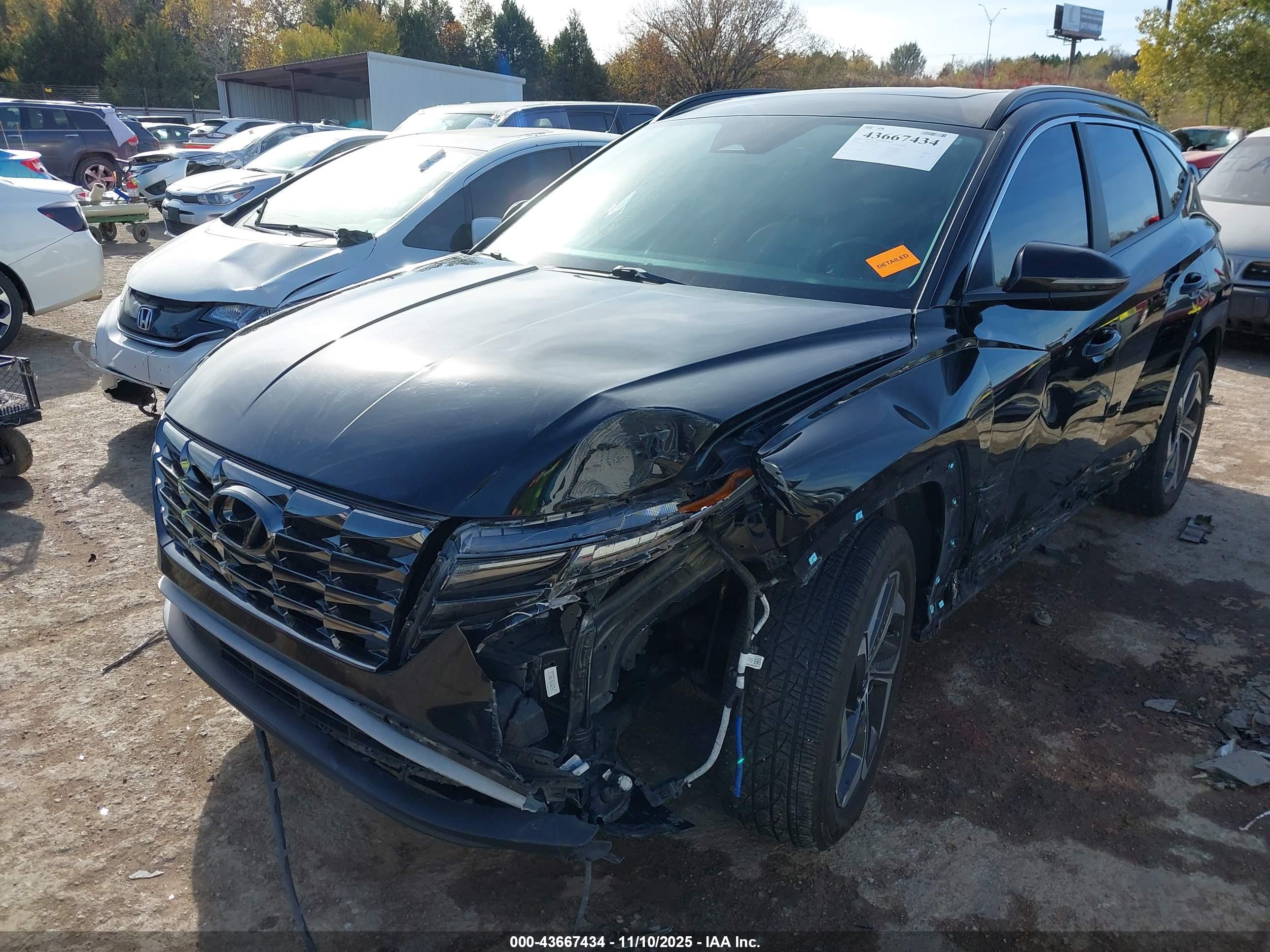 HYUNDAI TUCSON image 6
