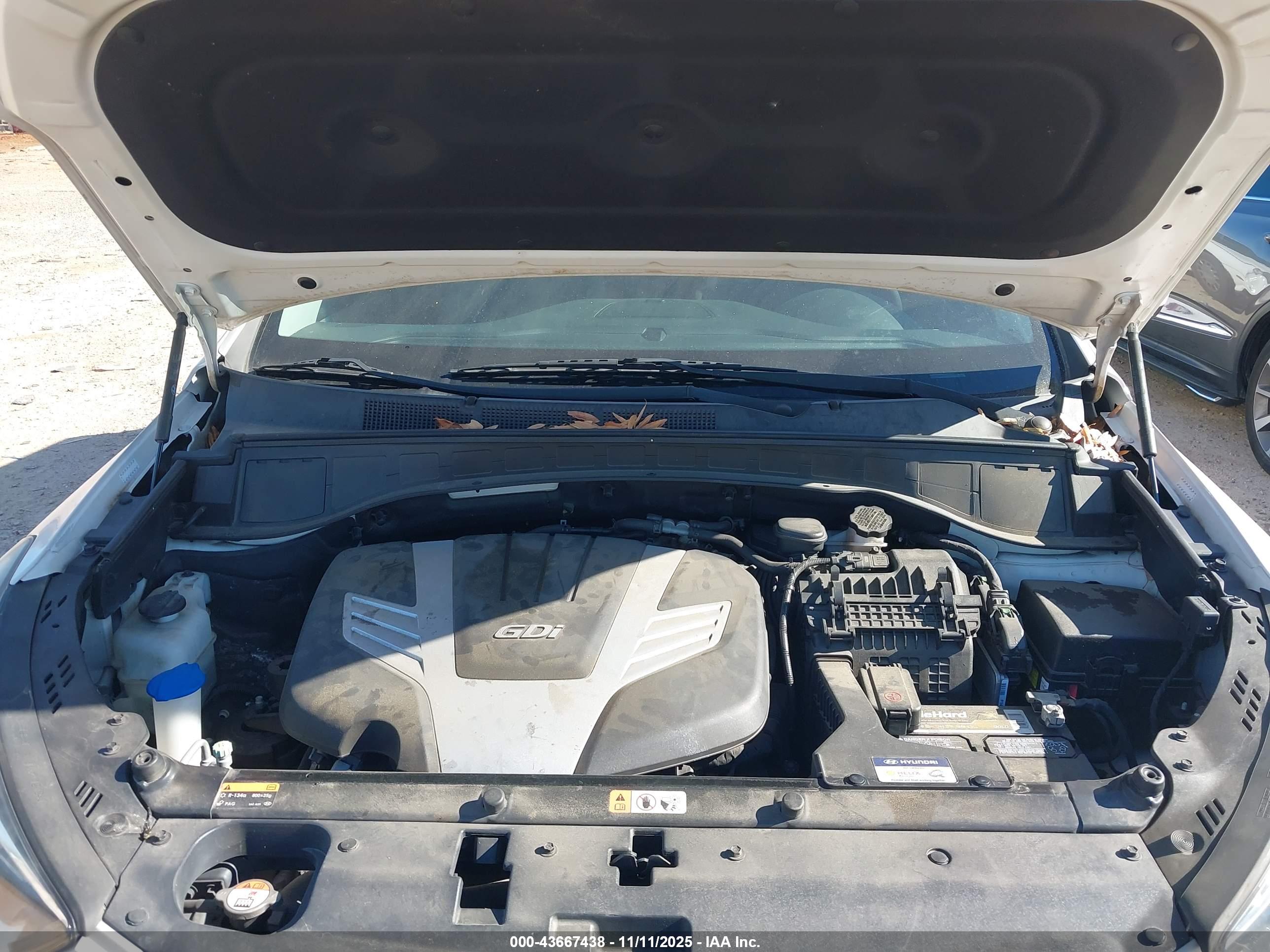 HYUNDAI SANTA image 10