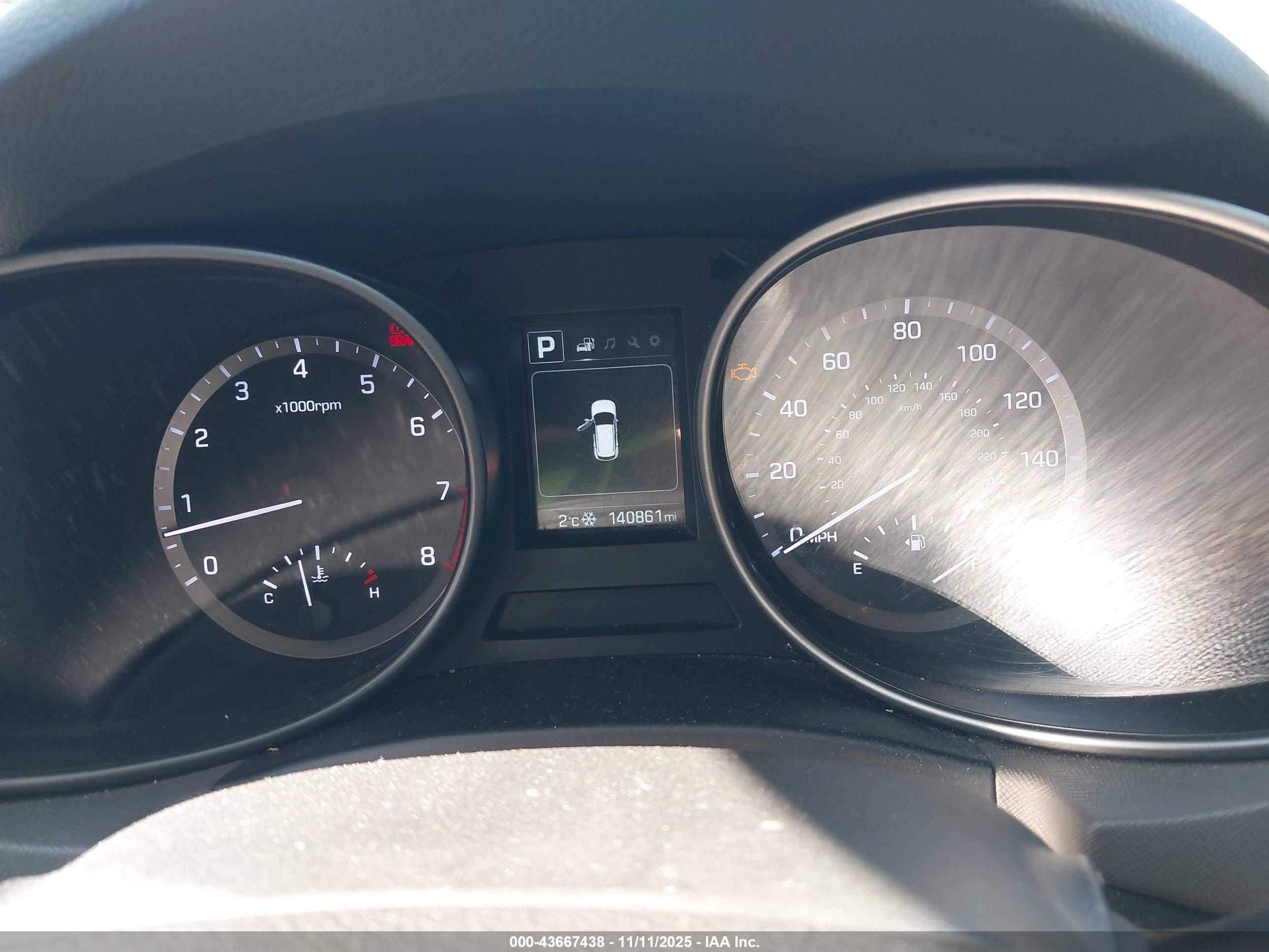 HYUNDAI SANTA image 7