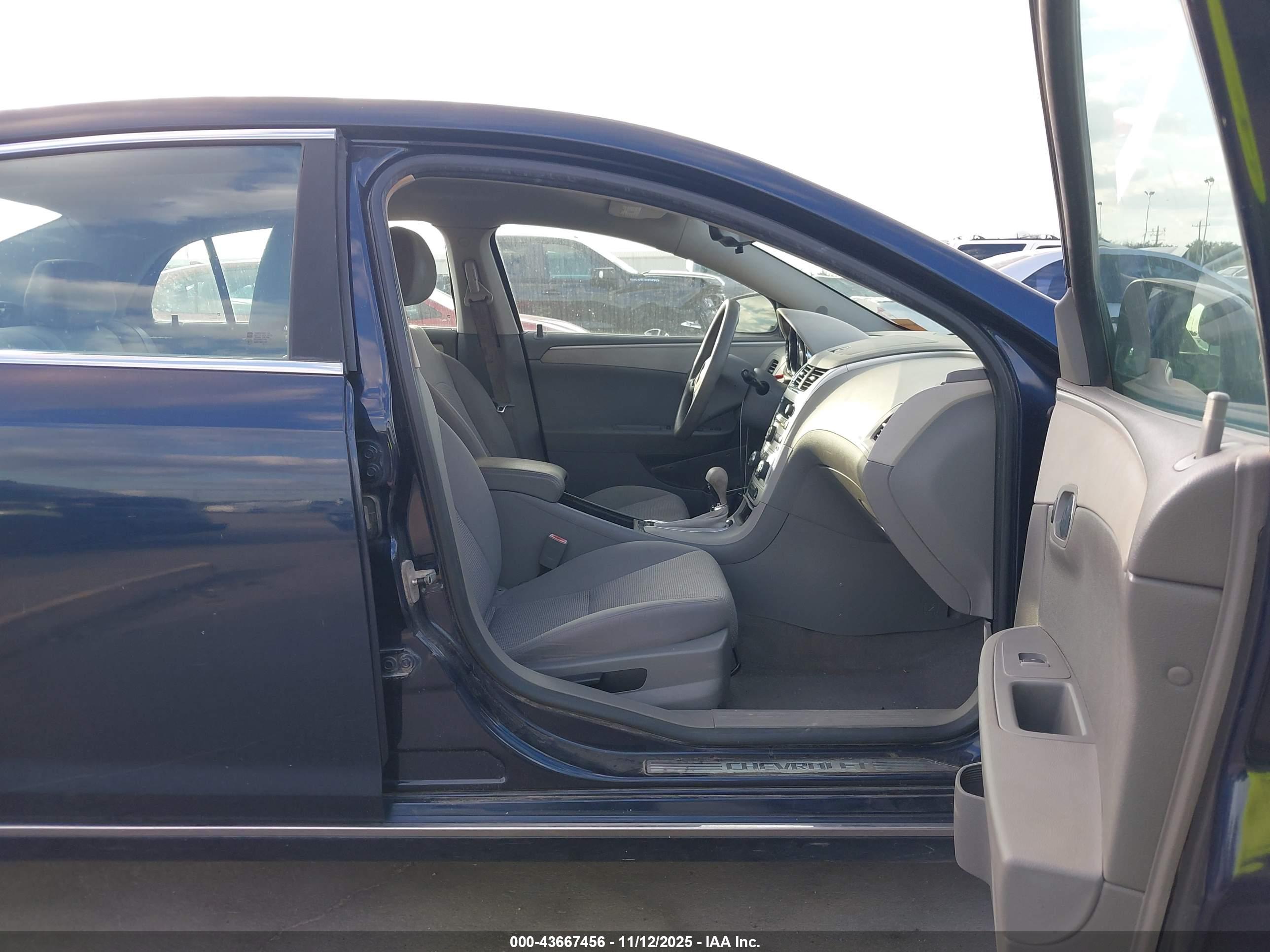 CHEVROLET MALIBU image 5