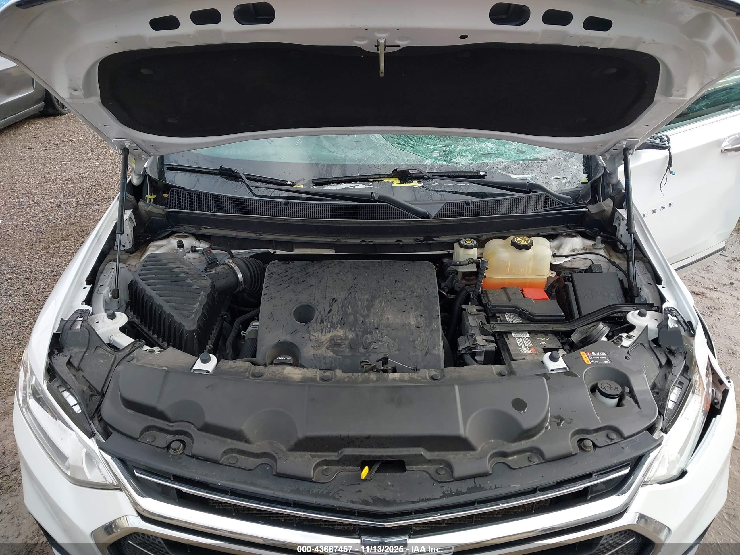 CHEVROLET TRAVERSE image 10