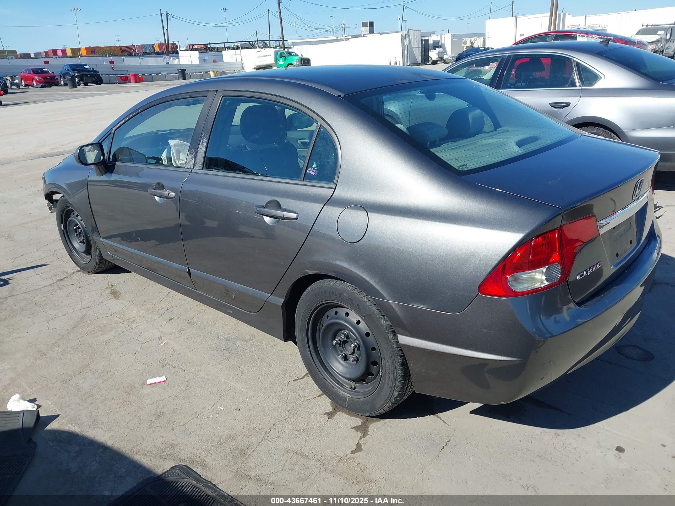 HONDA CIVIC image 3