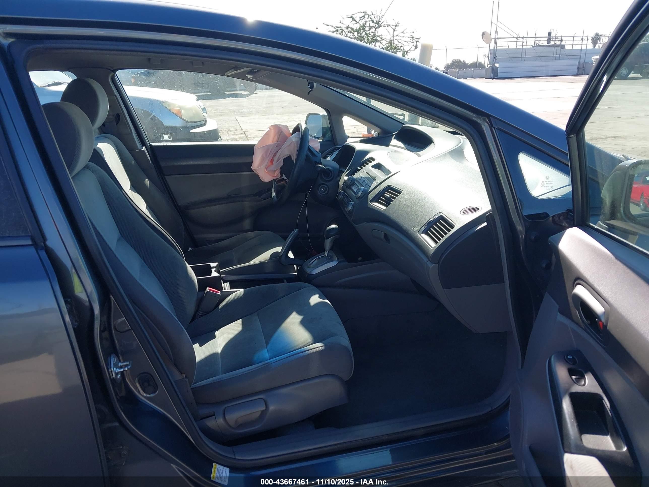HONDA CIVIC image 5