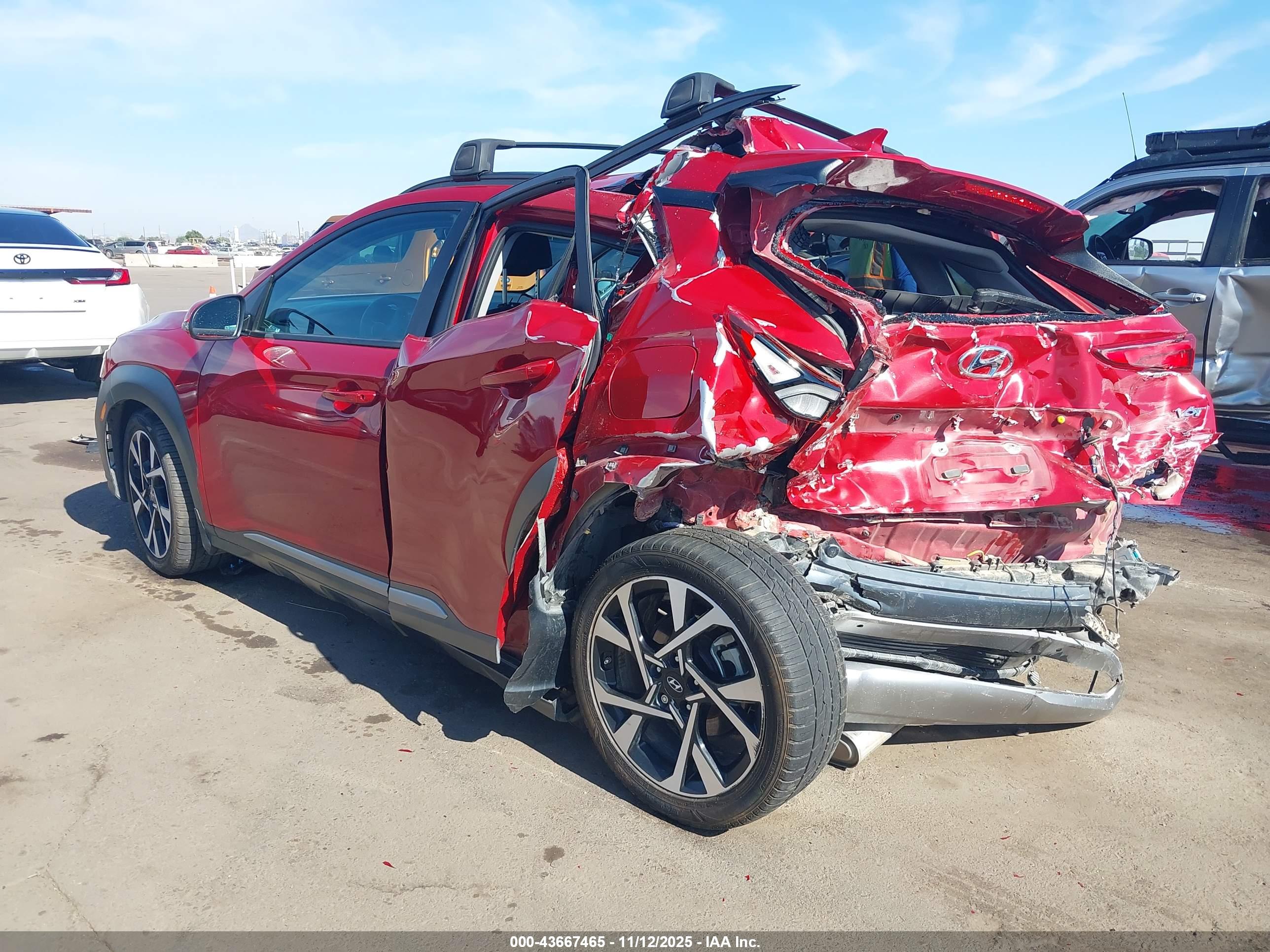 HYUNDAI KONA image 3