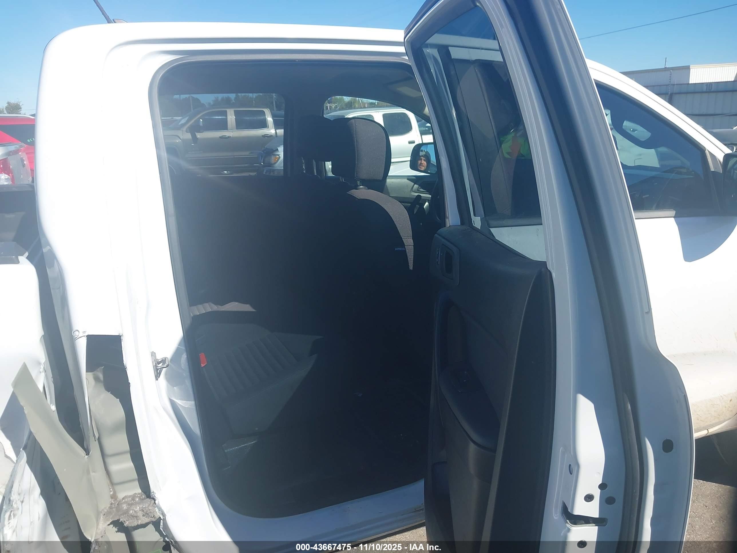 FORD RANGER image 8