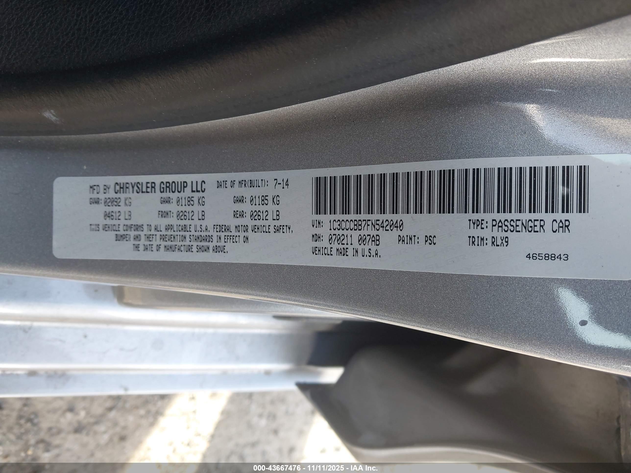 CHRYSLER 200 image 9