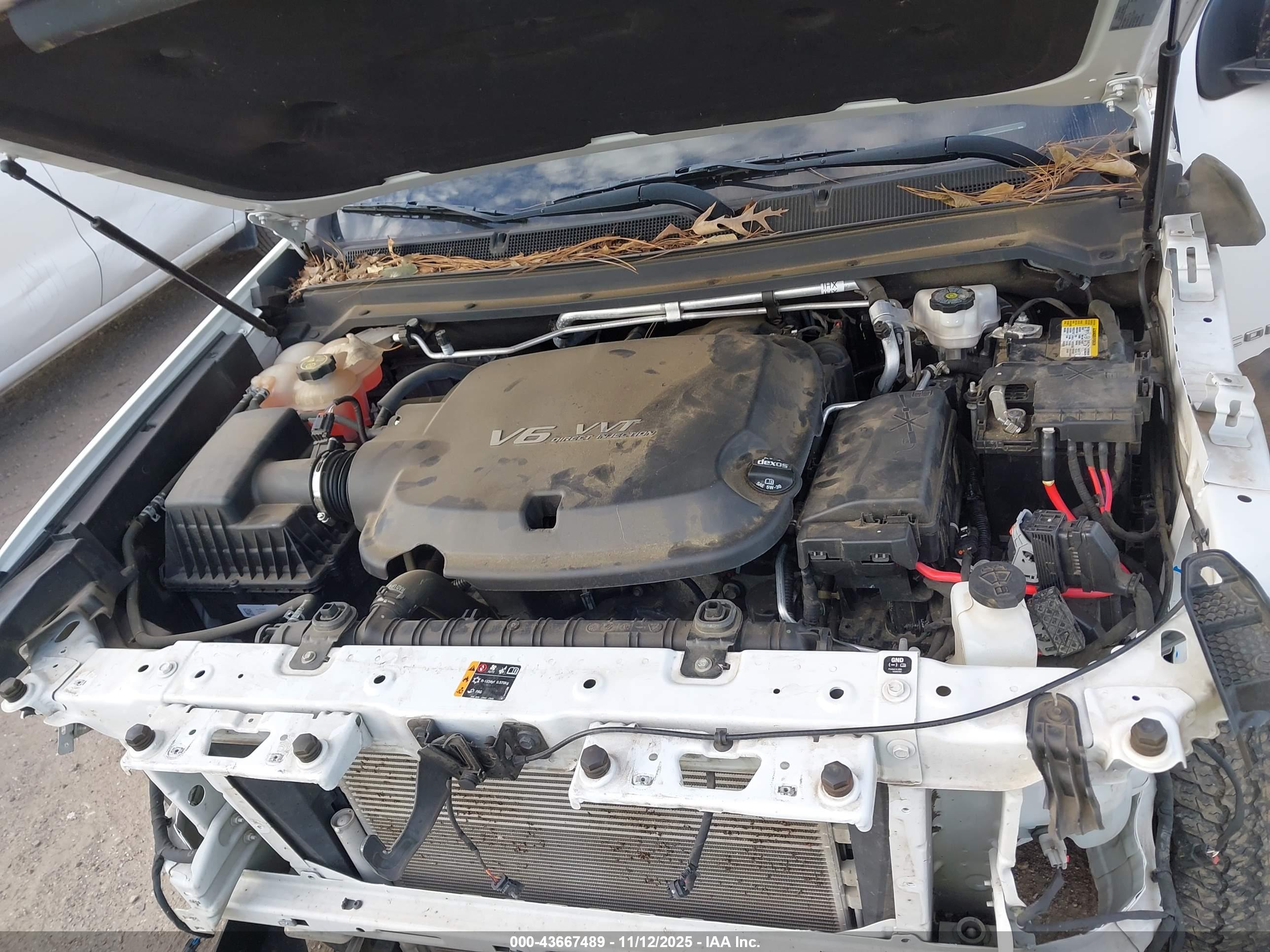 CHEVROLET COLORADO image 10
