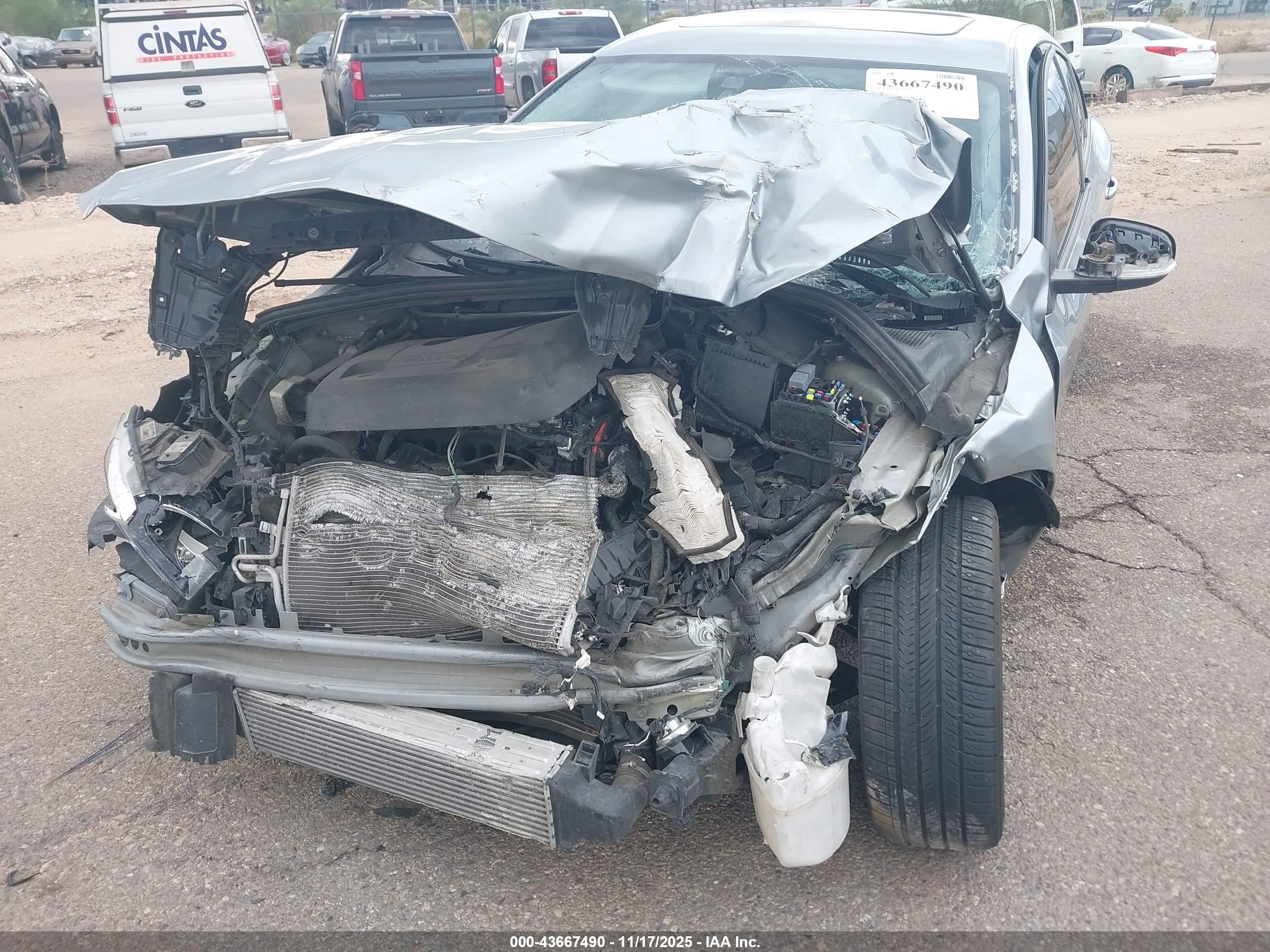 VOLVO S60 image 6