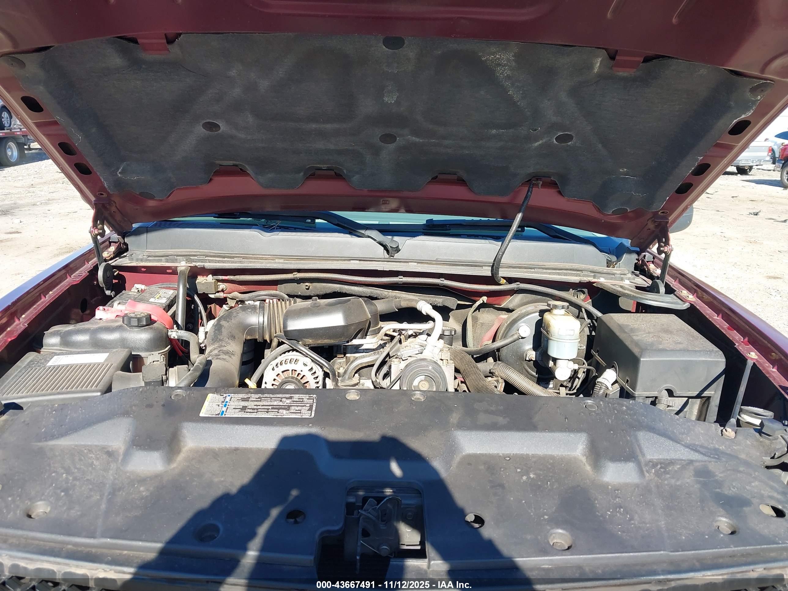 CHEVROLET SILVERADO image 10