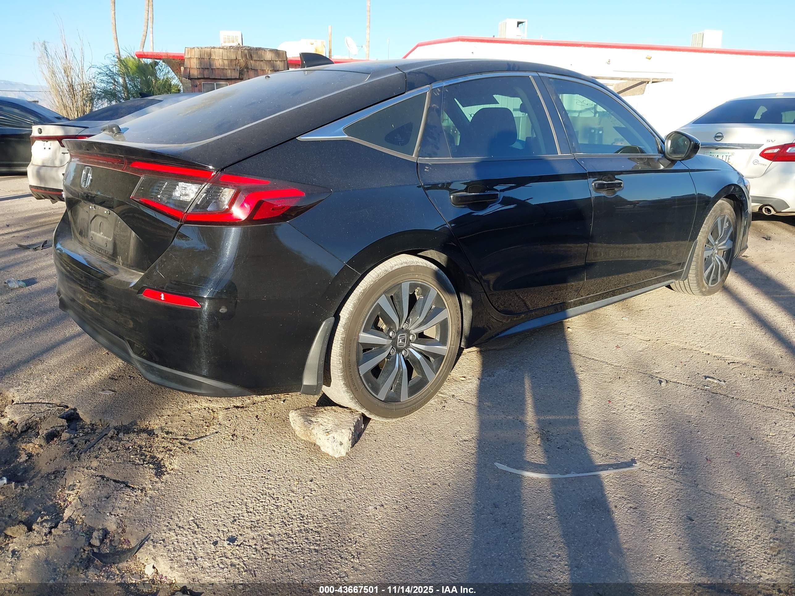 HONDA CIVIC image 4